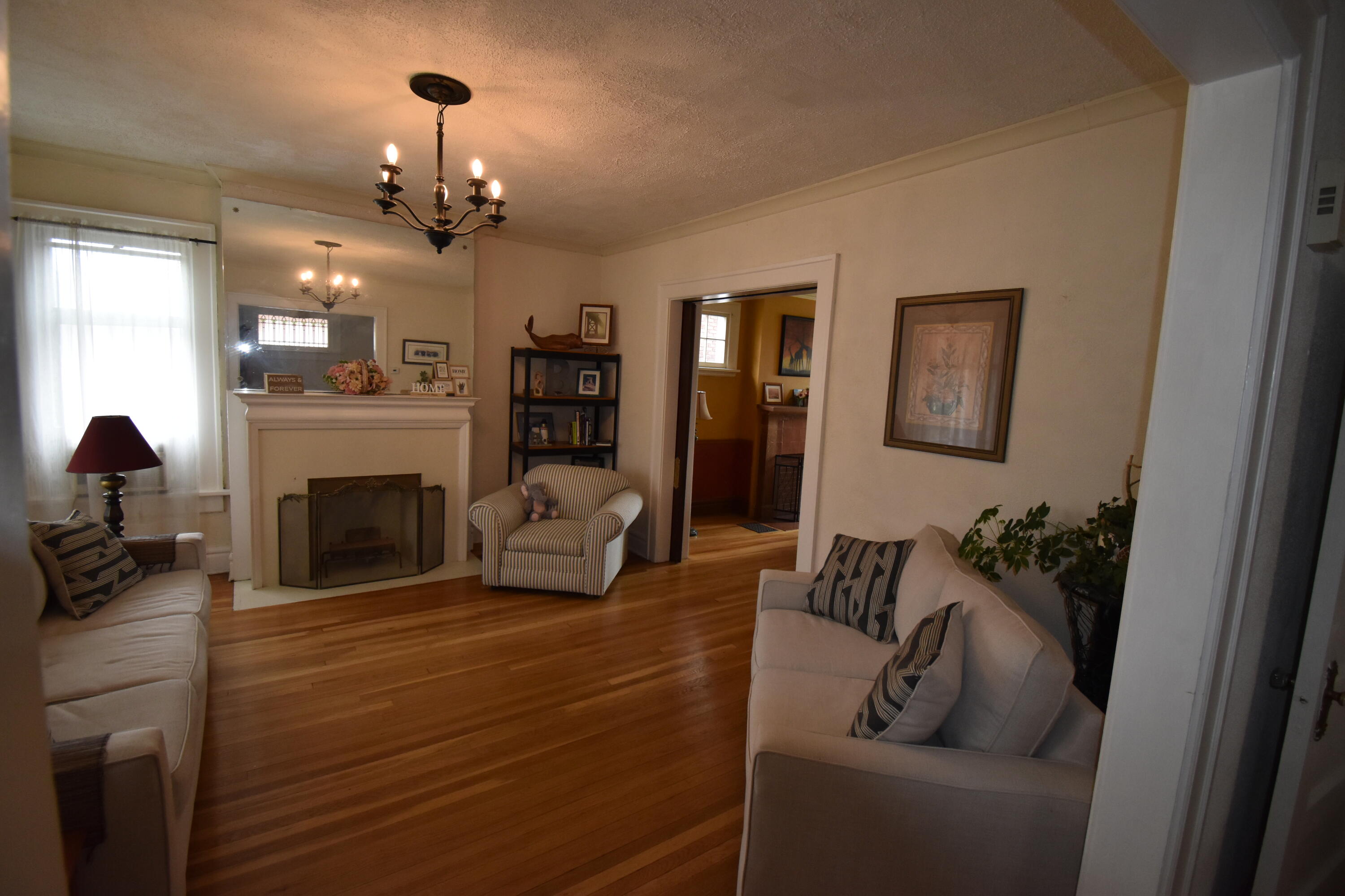 1815 S Franklin Park Property Photo 5