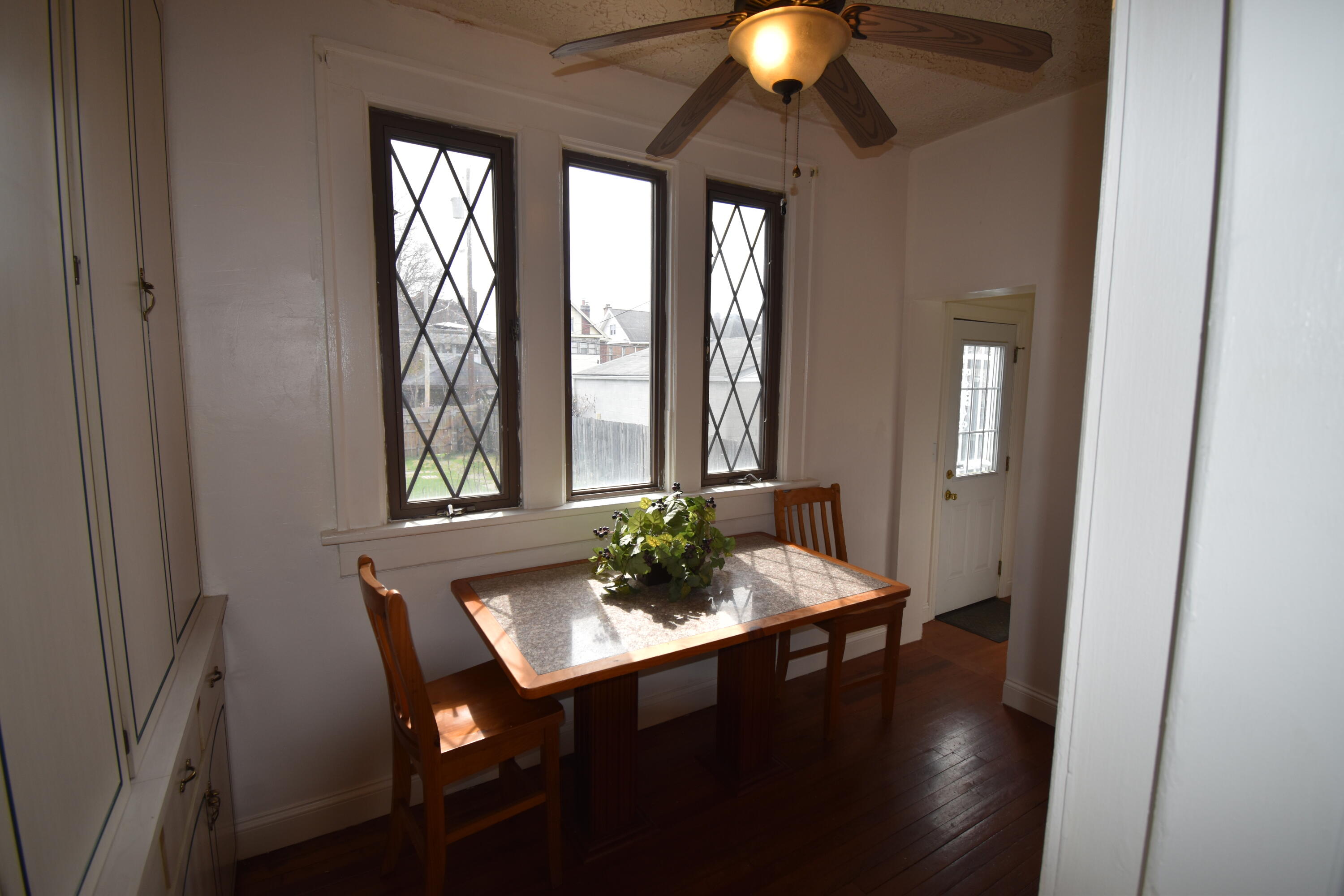 1815 S Franklin Park Property Photo 8