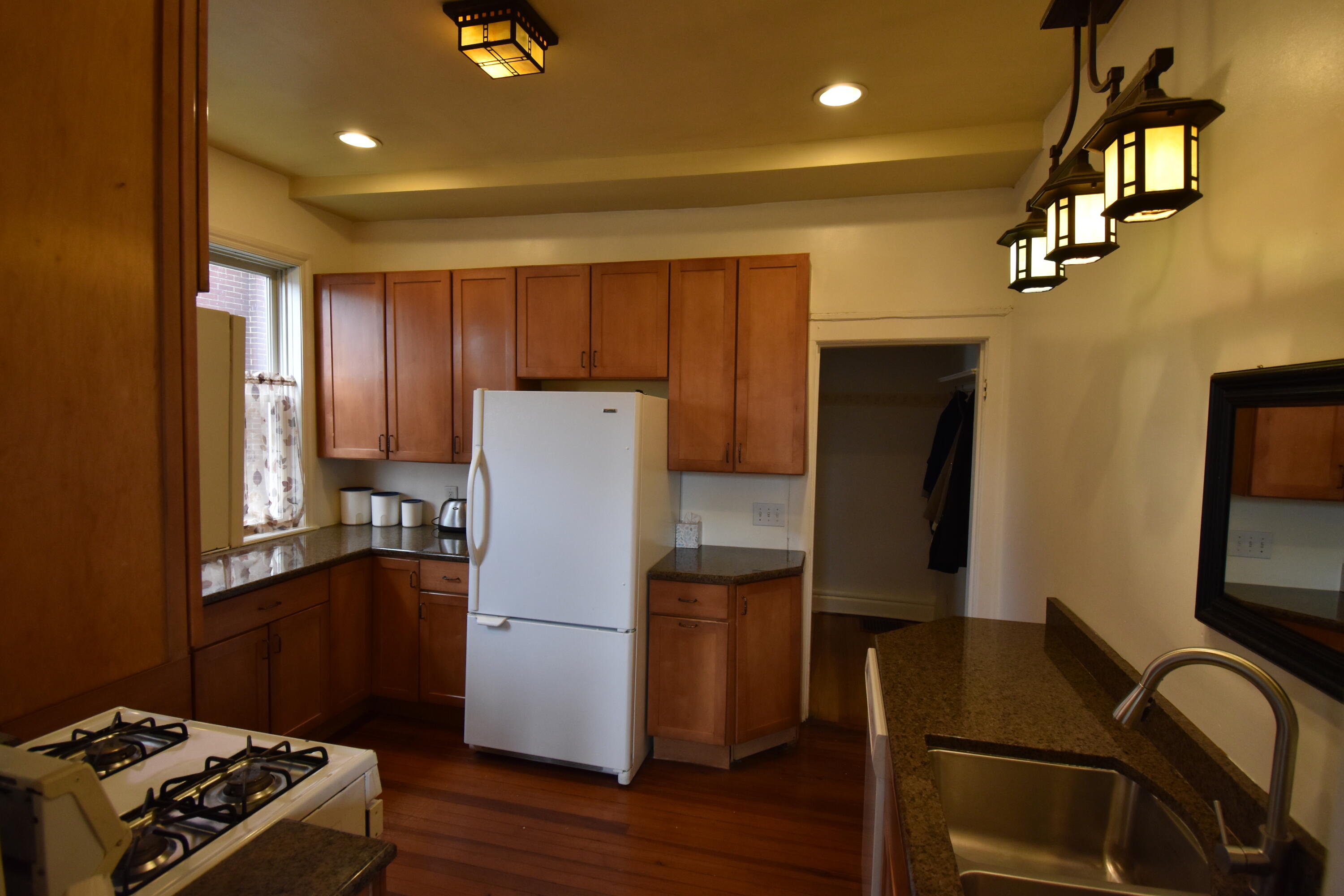 1815 S Franklin Park Property Photo 10