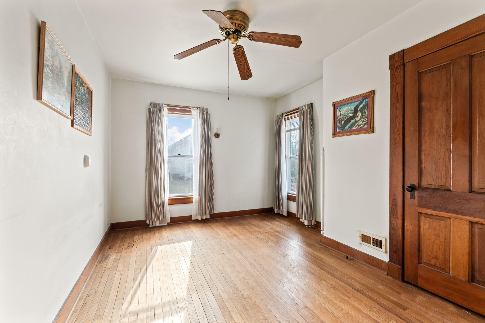 329 S Western Avenue Property Photo 19