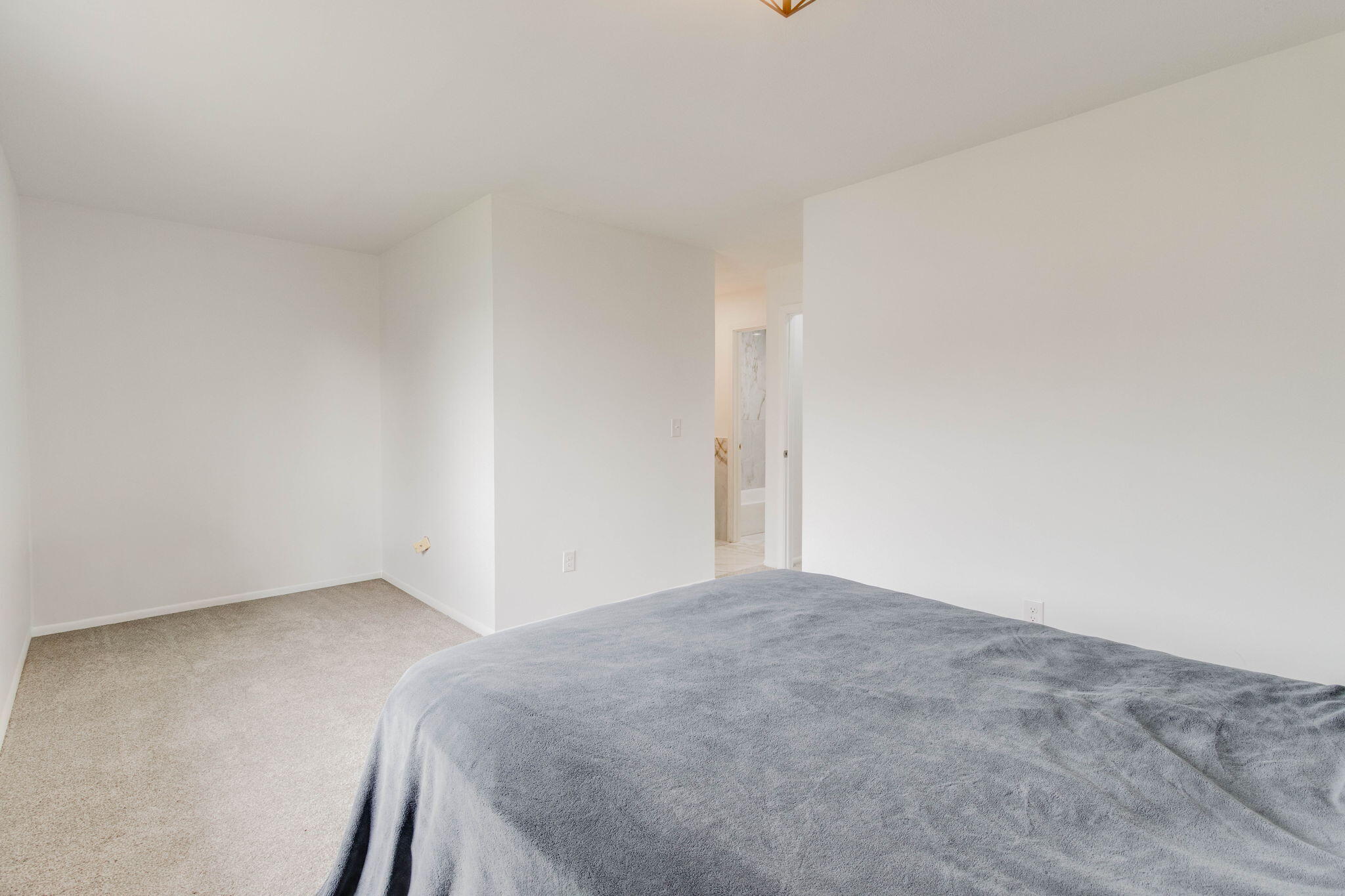6425 Harbinger Lane Property Photo 13