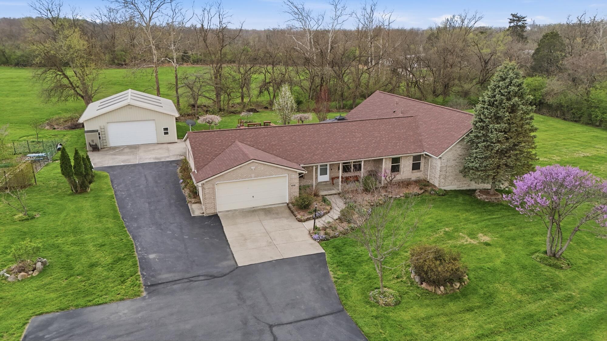 4248 Powell Road Property Photo 1