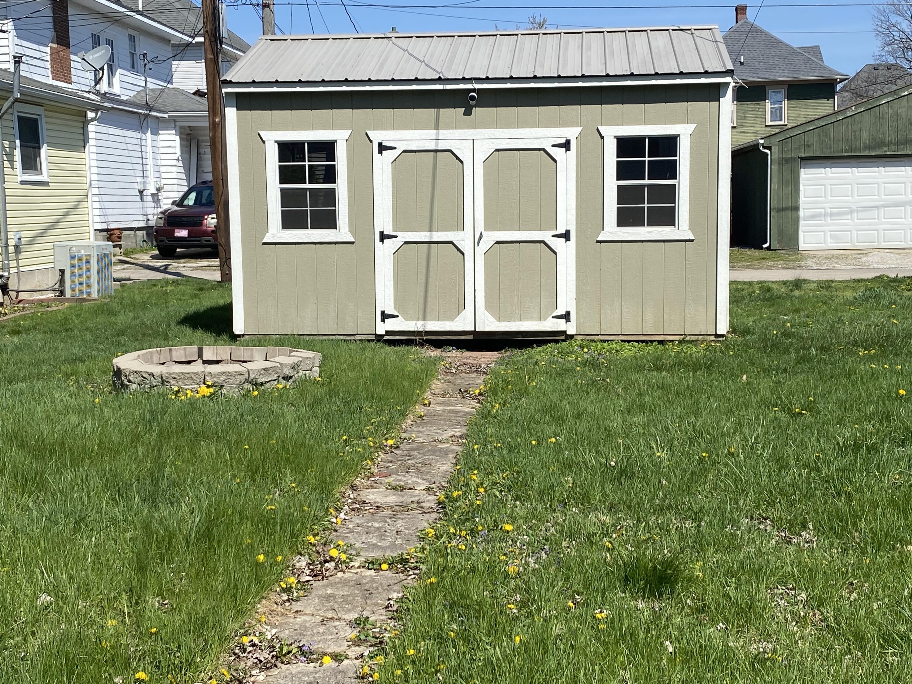 528 W Ash Street Property Photo 16