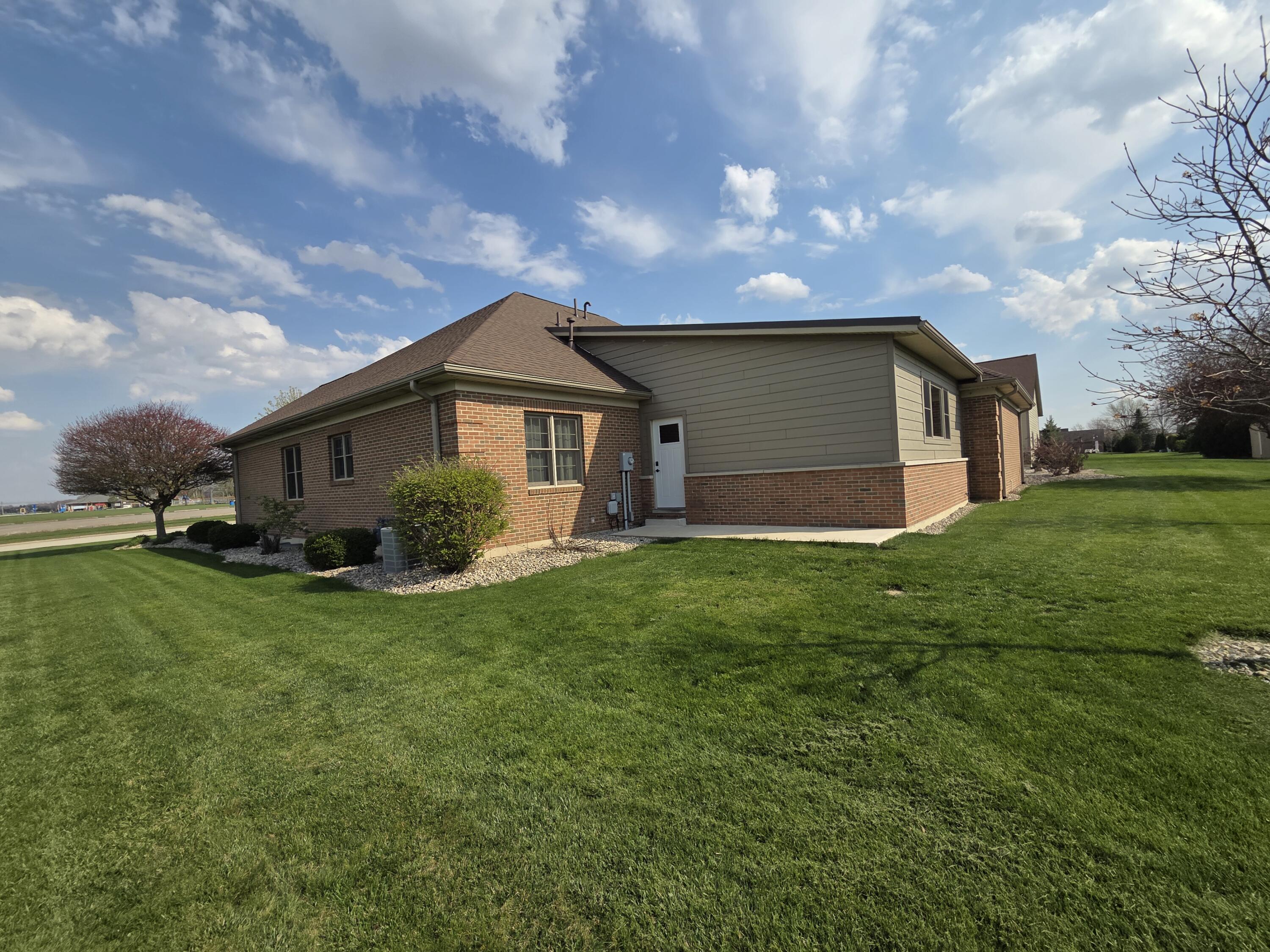 123 S Hamilton Street Property Photo 4