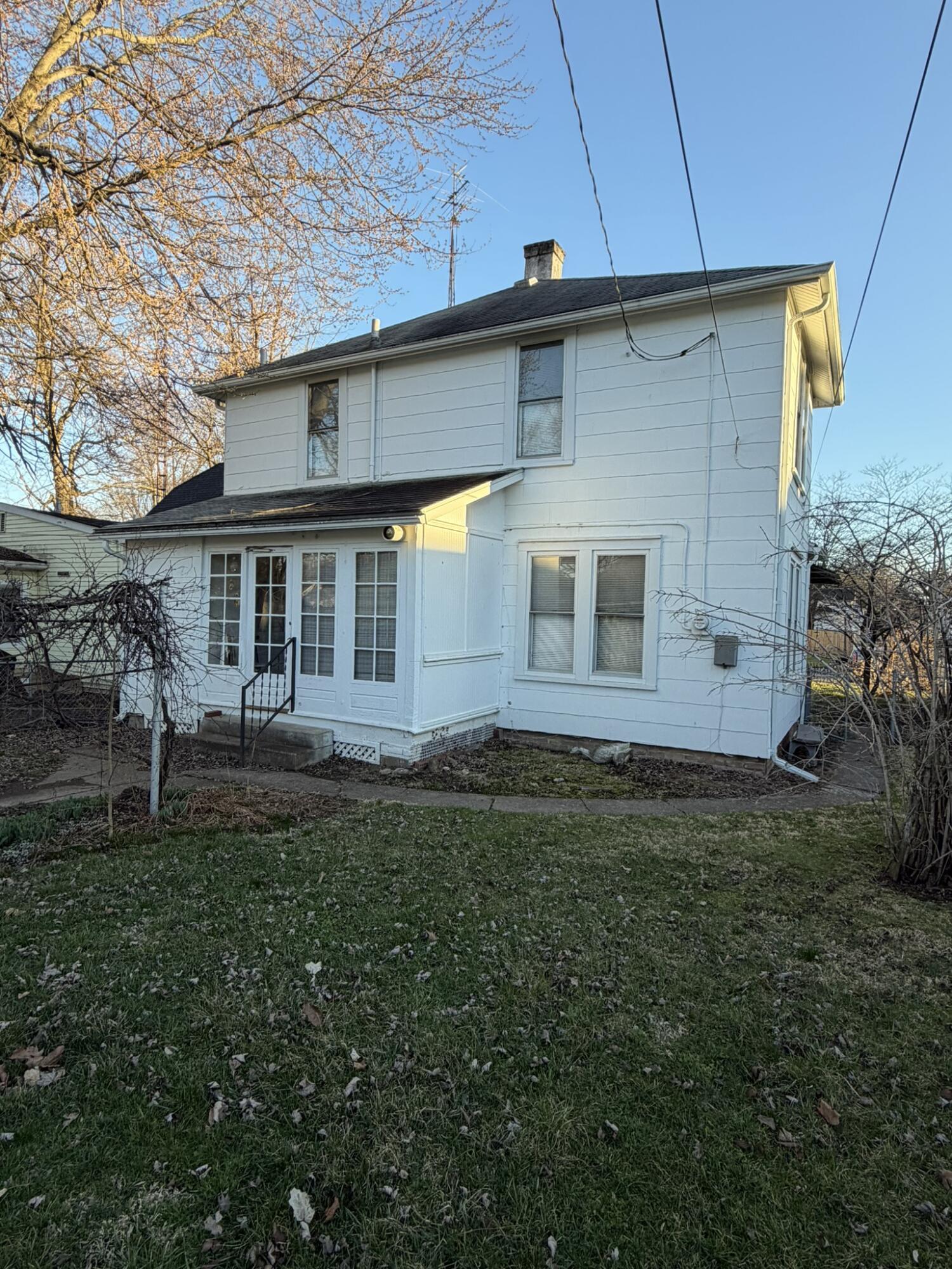 402 E Ward Street Property Photo 2