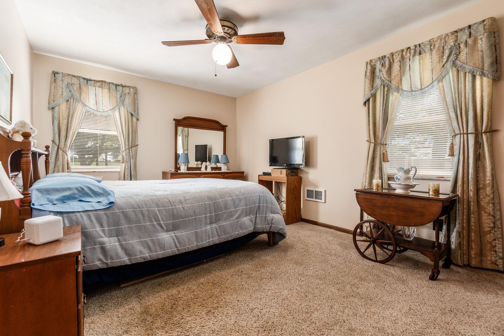 1200 Spring Valley Road Property Photo 14