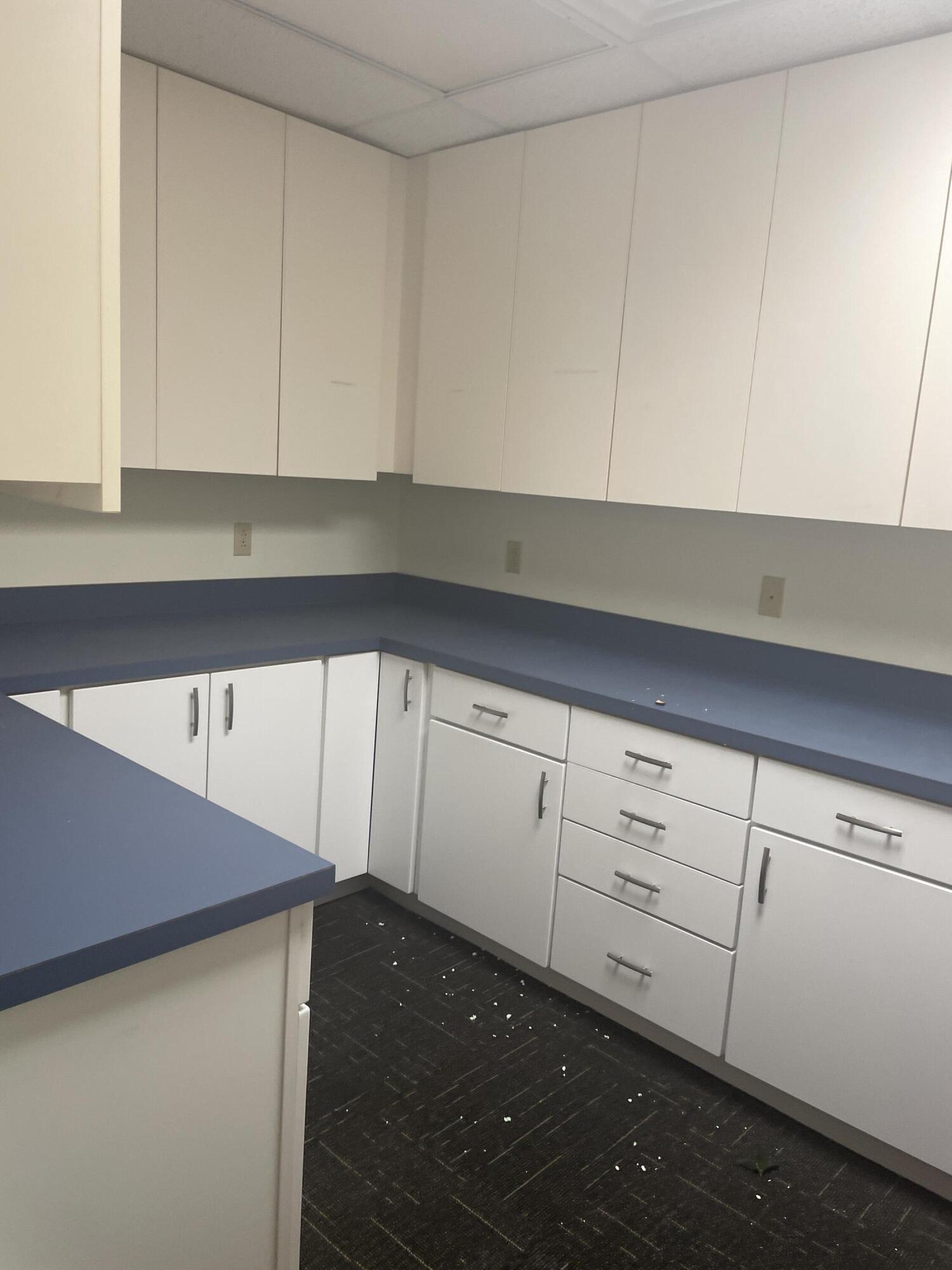 1 E Pleasant Street Property Photo 4