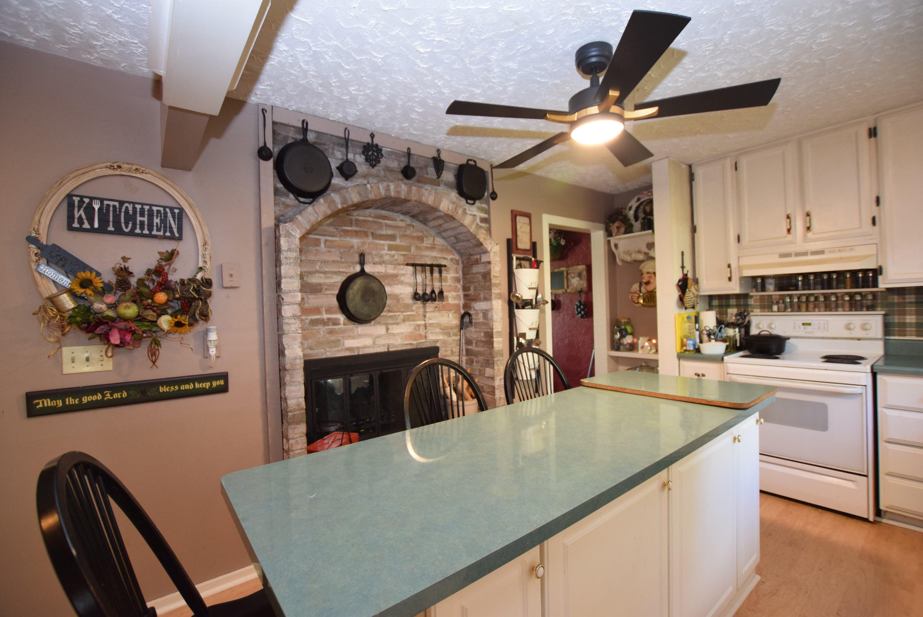 3039 Mcclellan Drive Property Photo 6