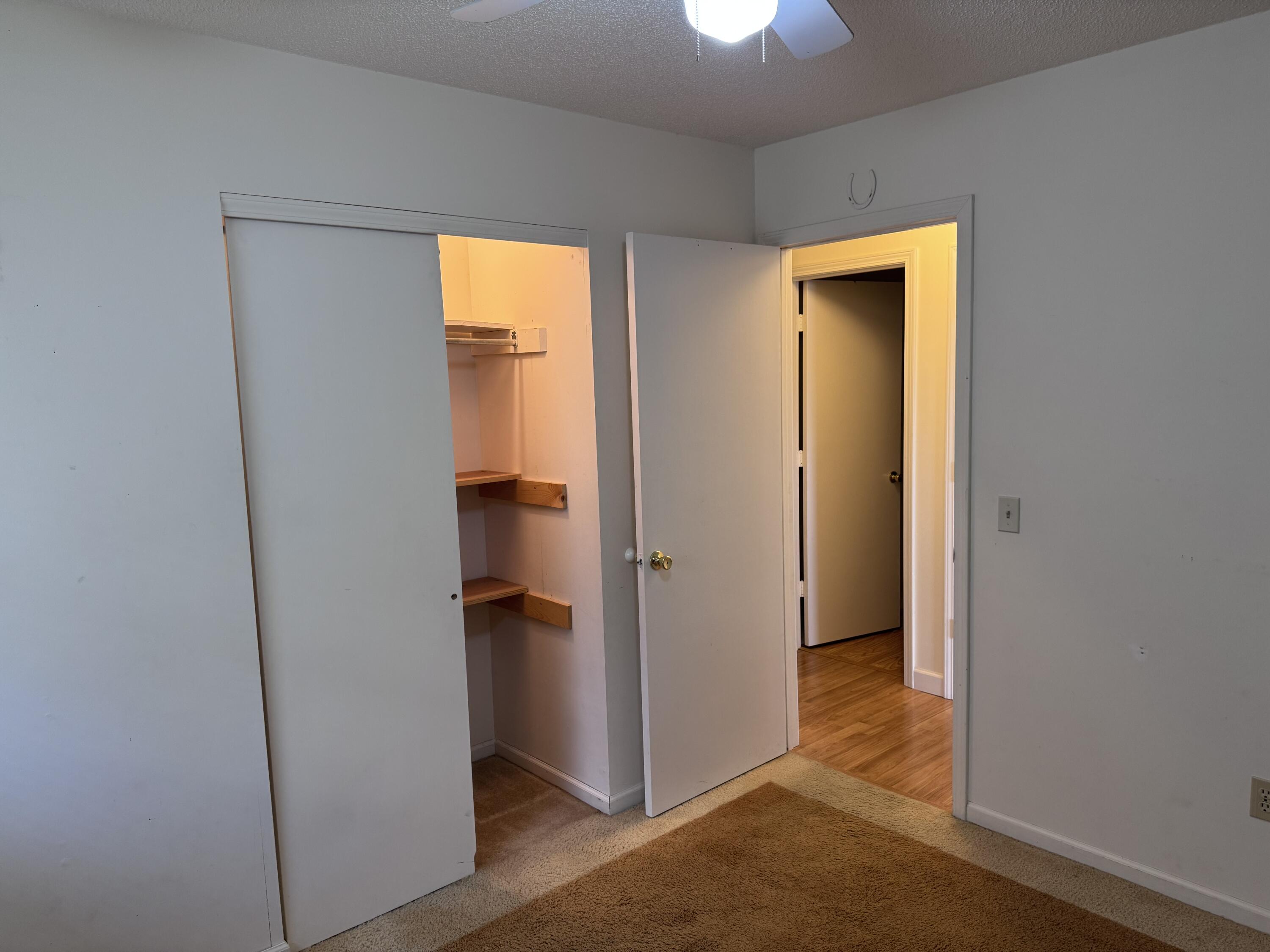 805 Townview Drive Property Photo 6