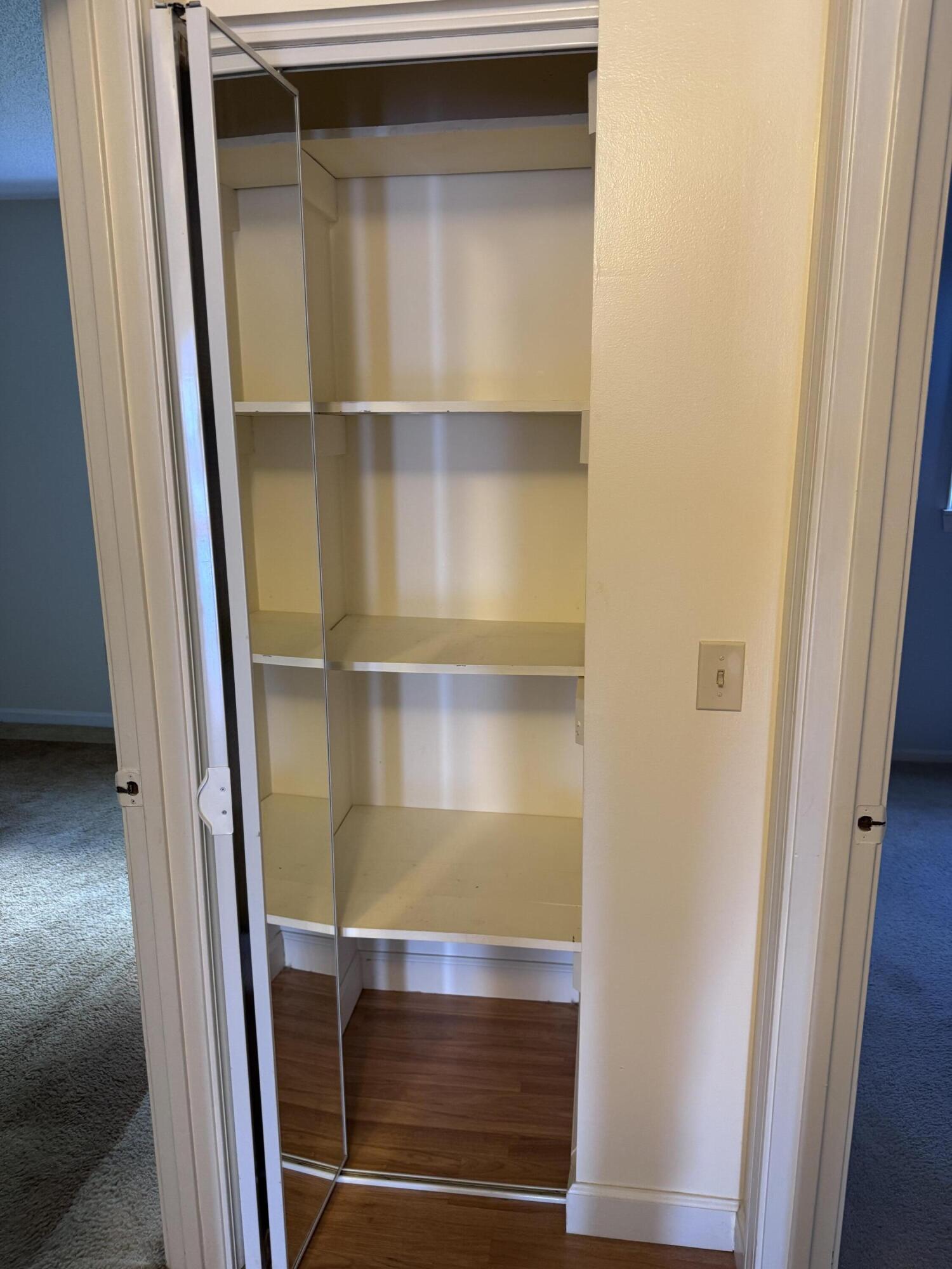 805 Townview Drive Property Photo 12