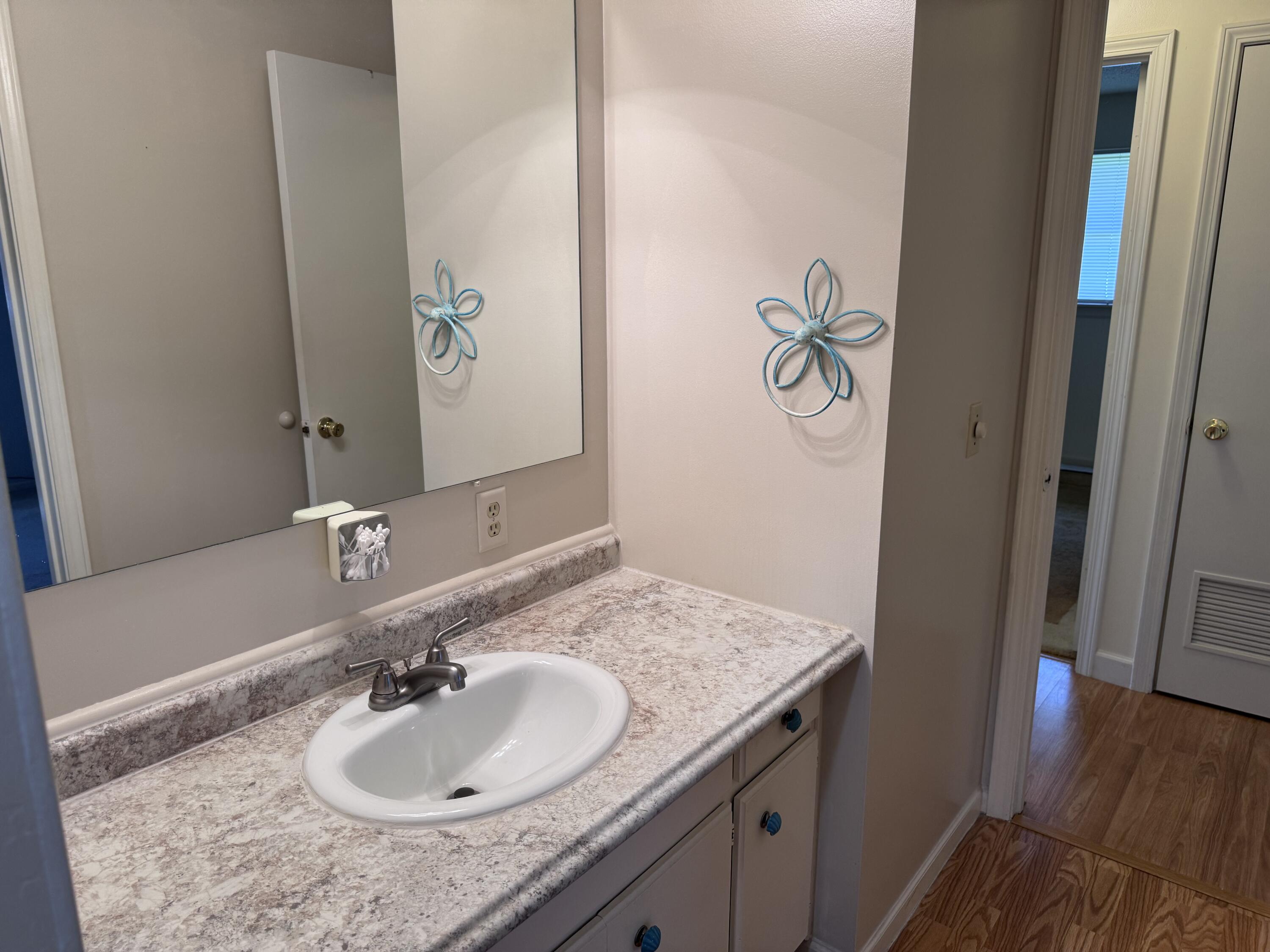805 Townview Drive Property Photo 17