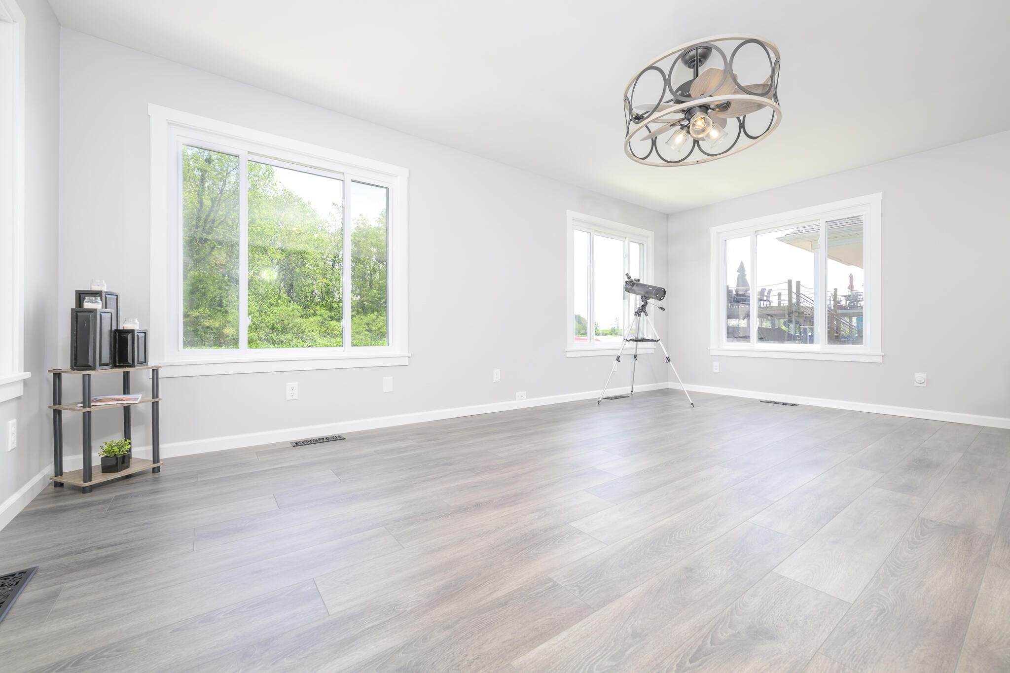 11531 Circle Drive Property Photo 6