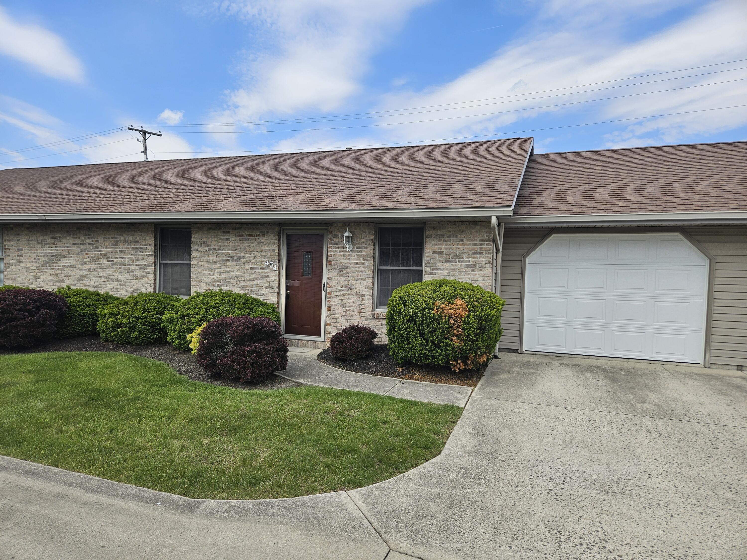 454 S Mumaugh Road Property Photo 1