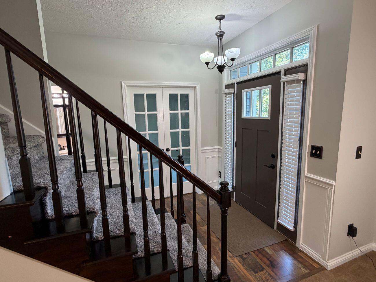 101 Pinecrest Court Property Photo 4