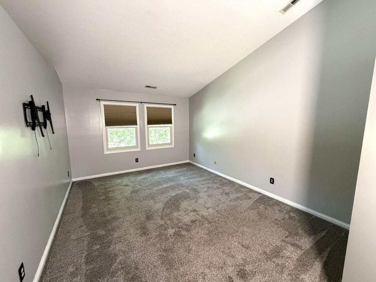101 Pinecrest Court Property Photo 11