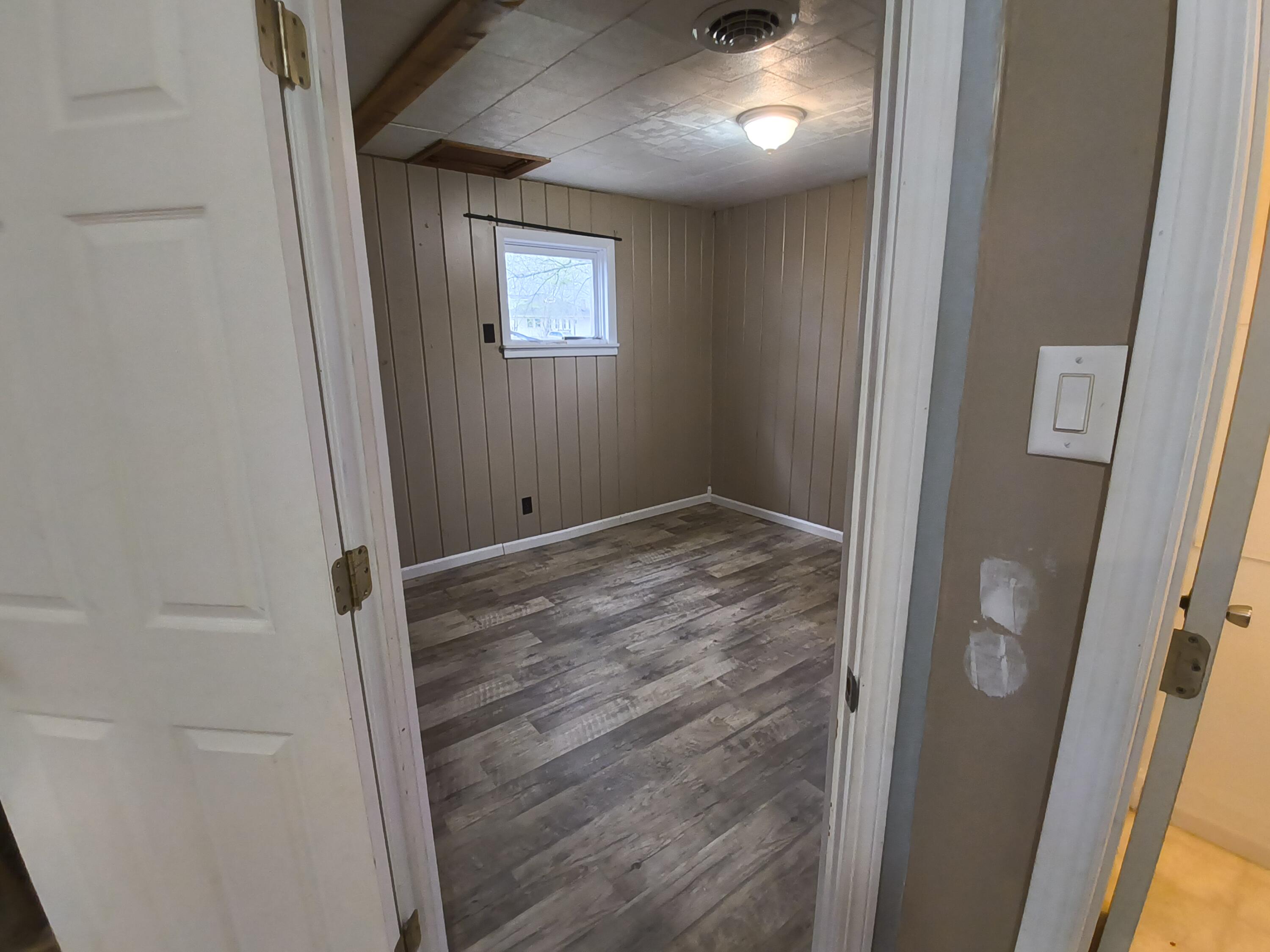 34 S High Street Property Photo 12