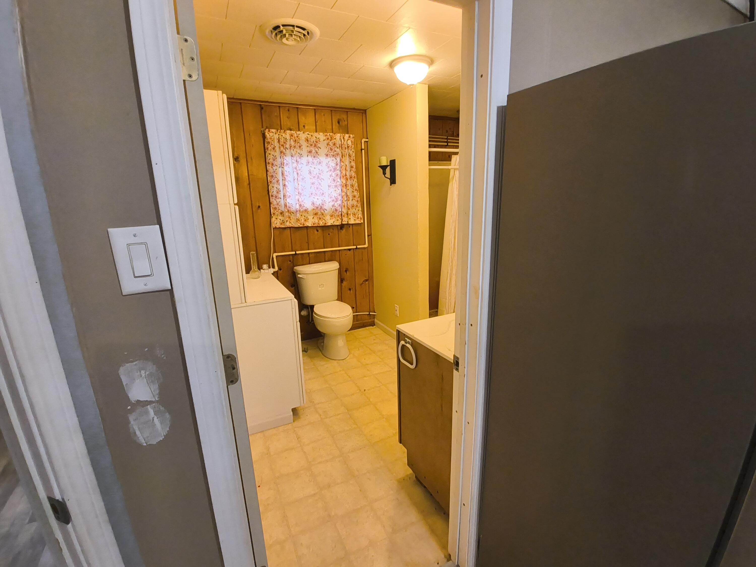 34 S High Street Property Photo 13