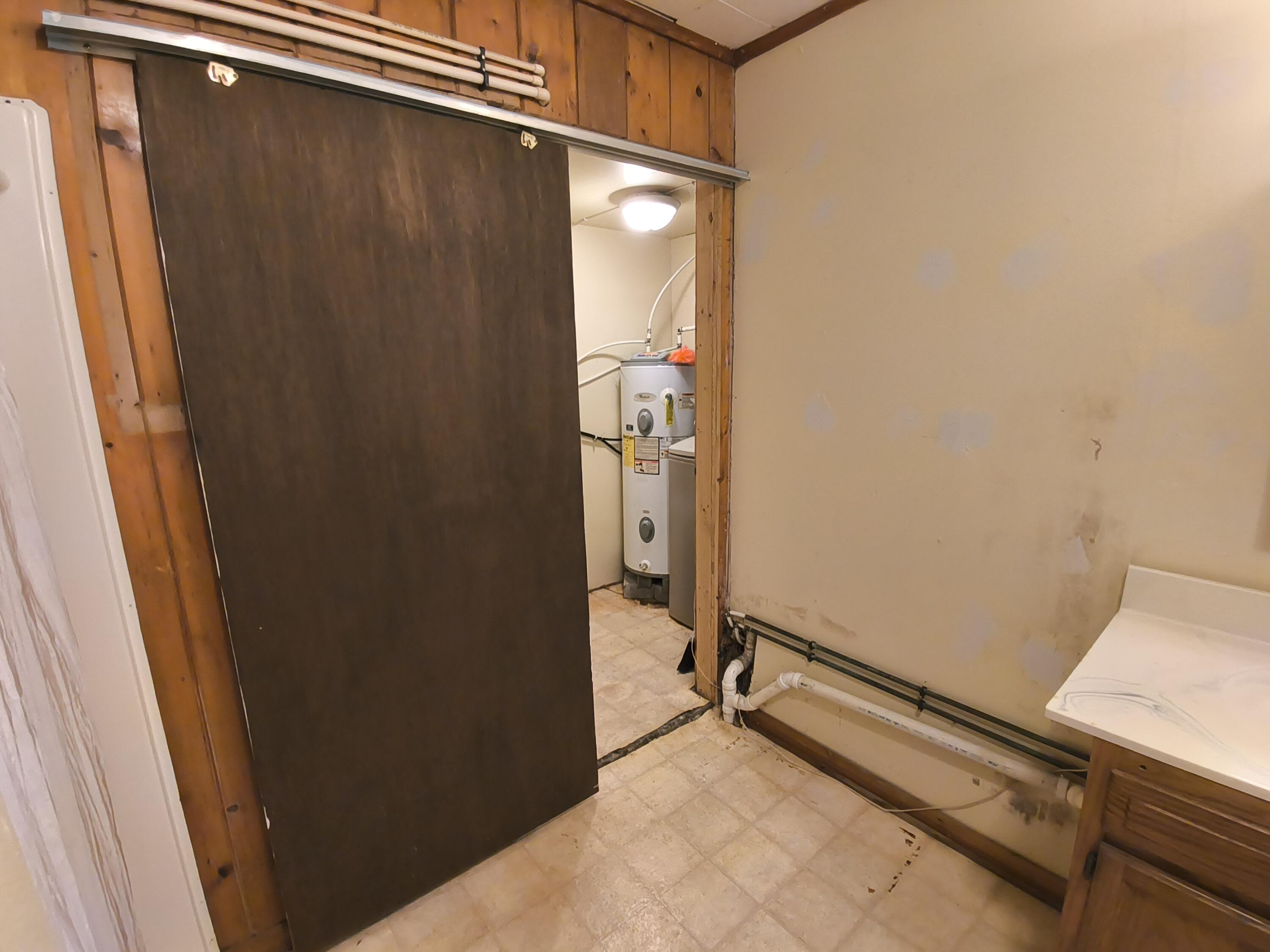 34 S High Street Property Photo 15