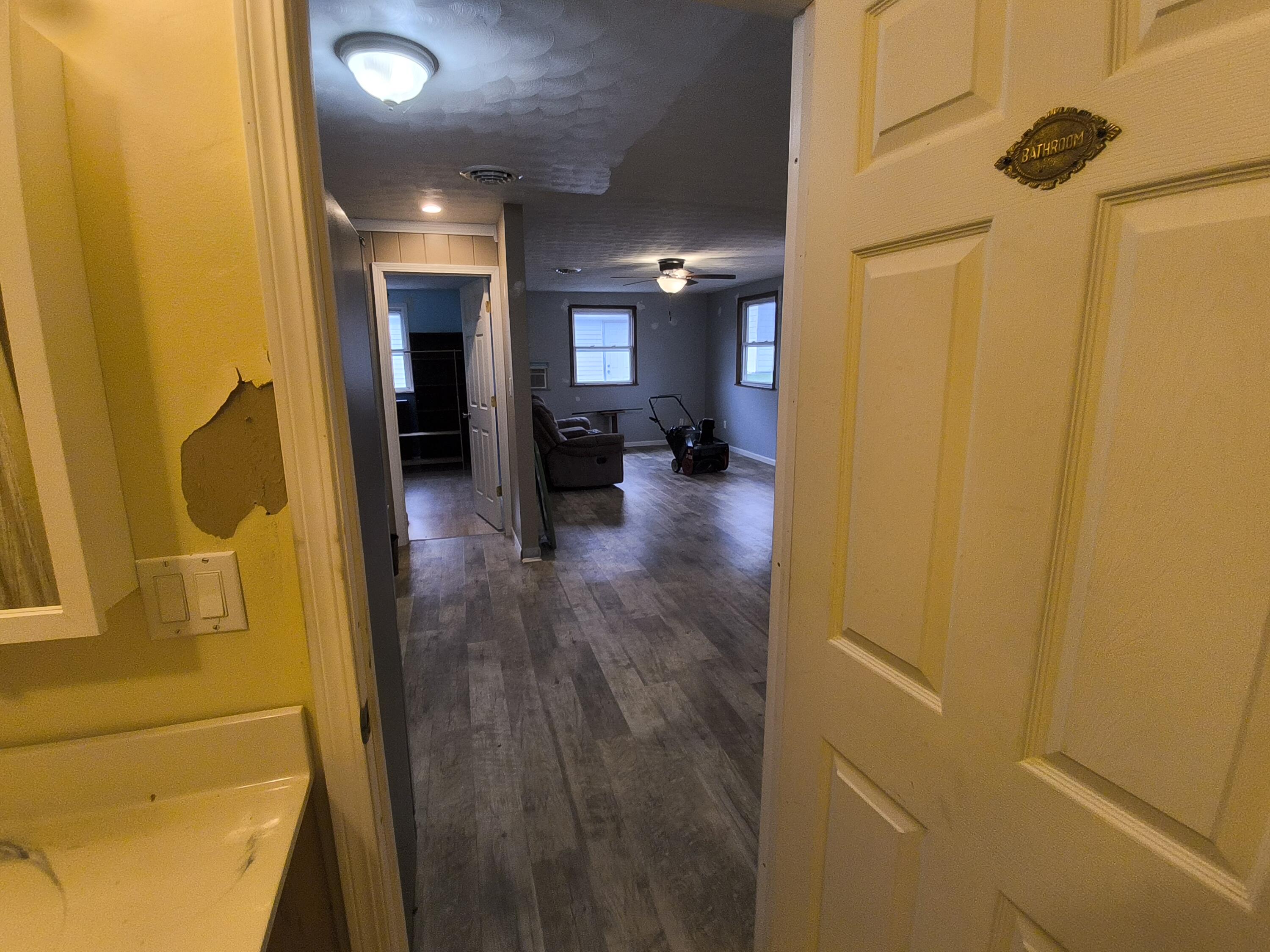 34 S High Street Property Photo 18