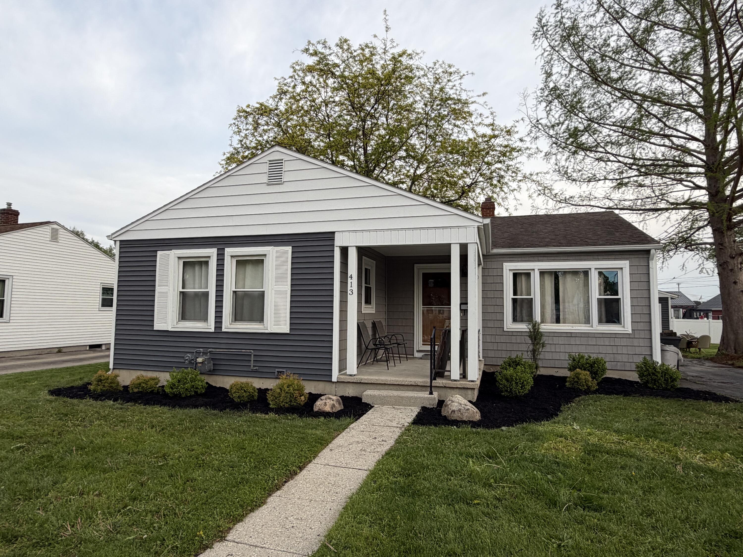 413 Woodward