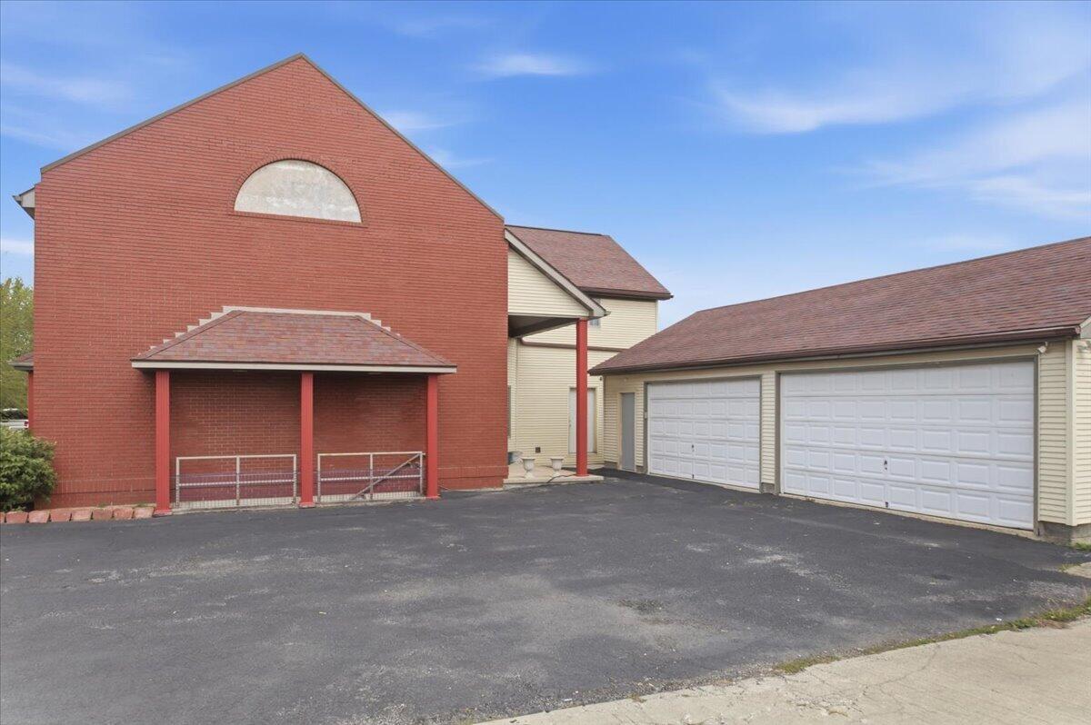718 E Wayne Street Property Photo 5