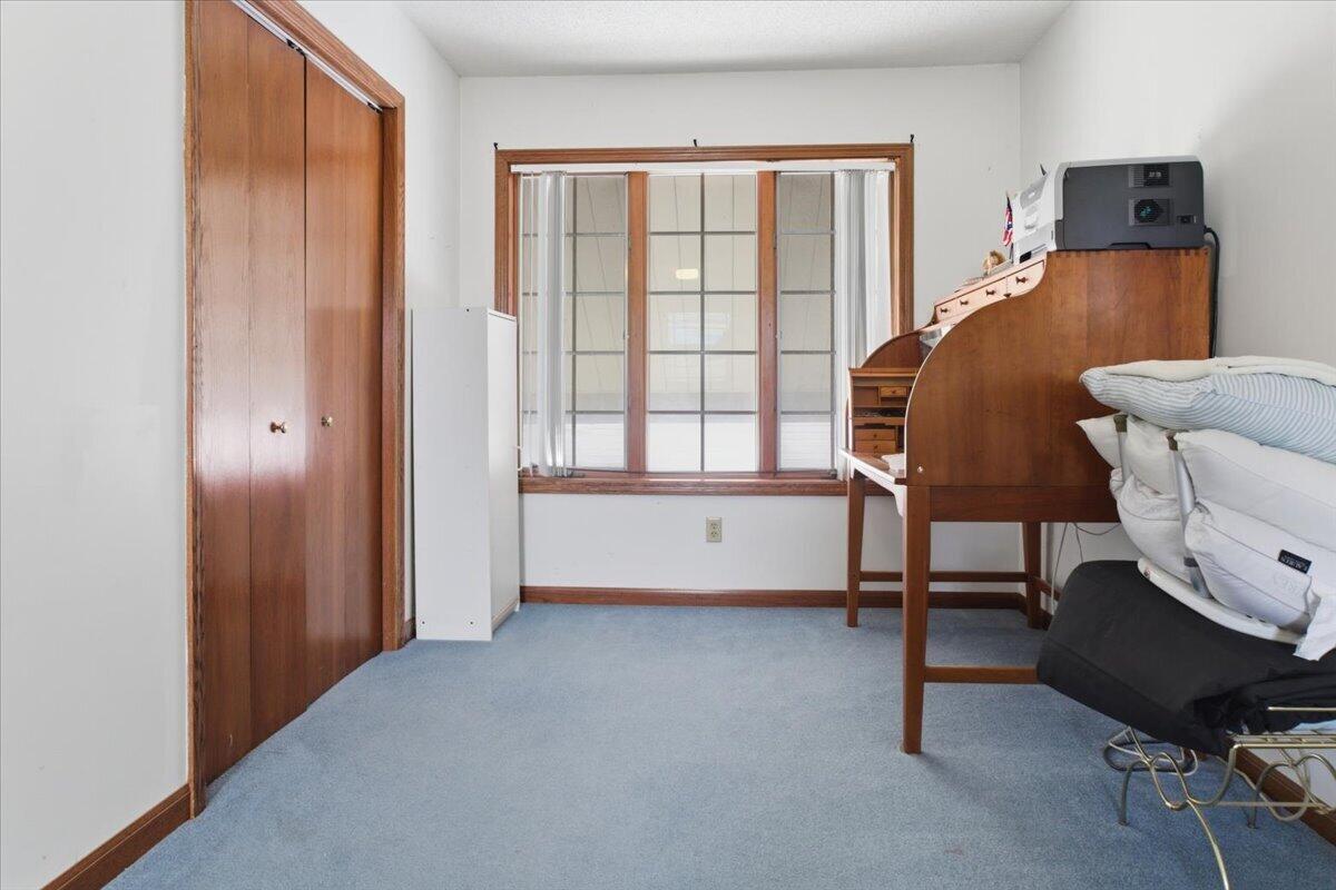 718 E Wayne Street Property Photo 60