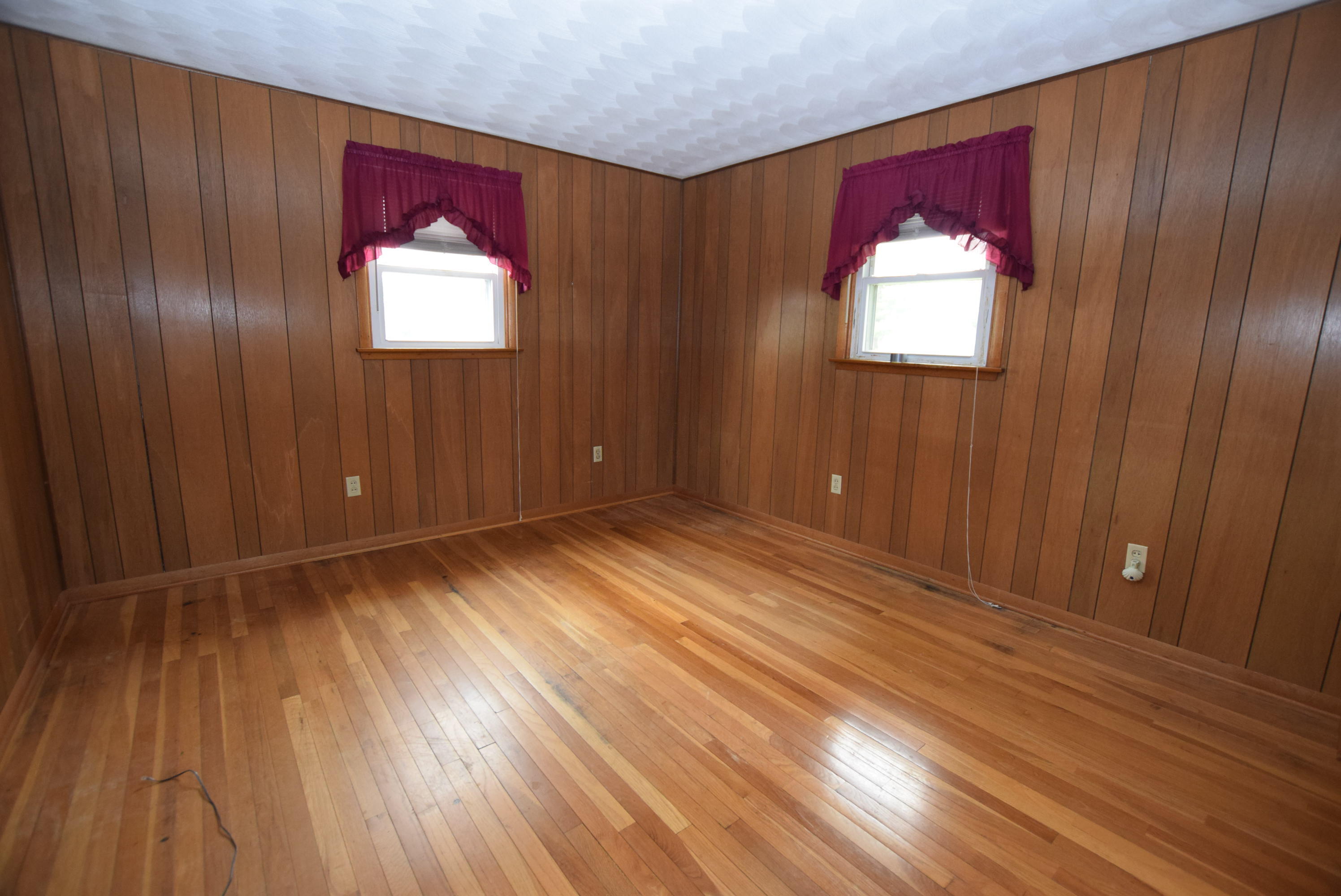 1121 Edinger Road Property Photo 27