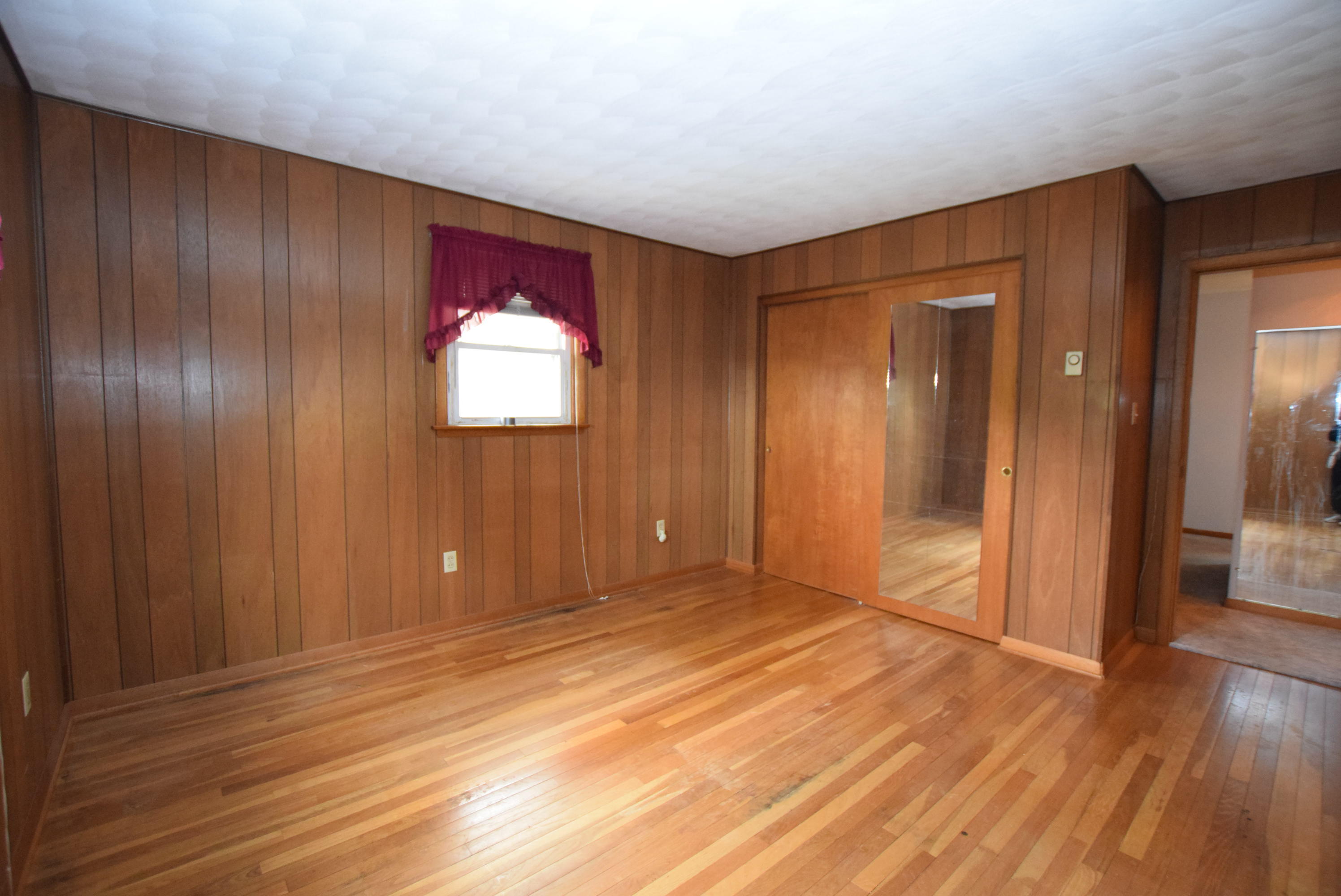 1121 Edinger Road Property Photo 28