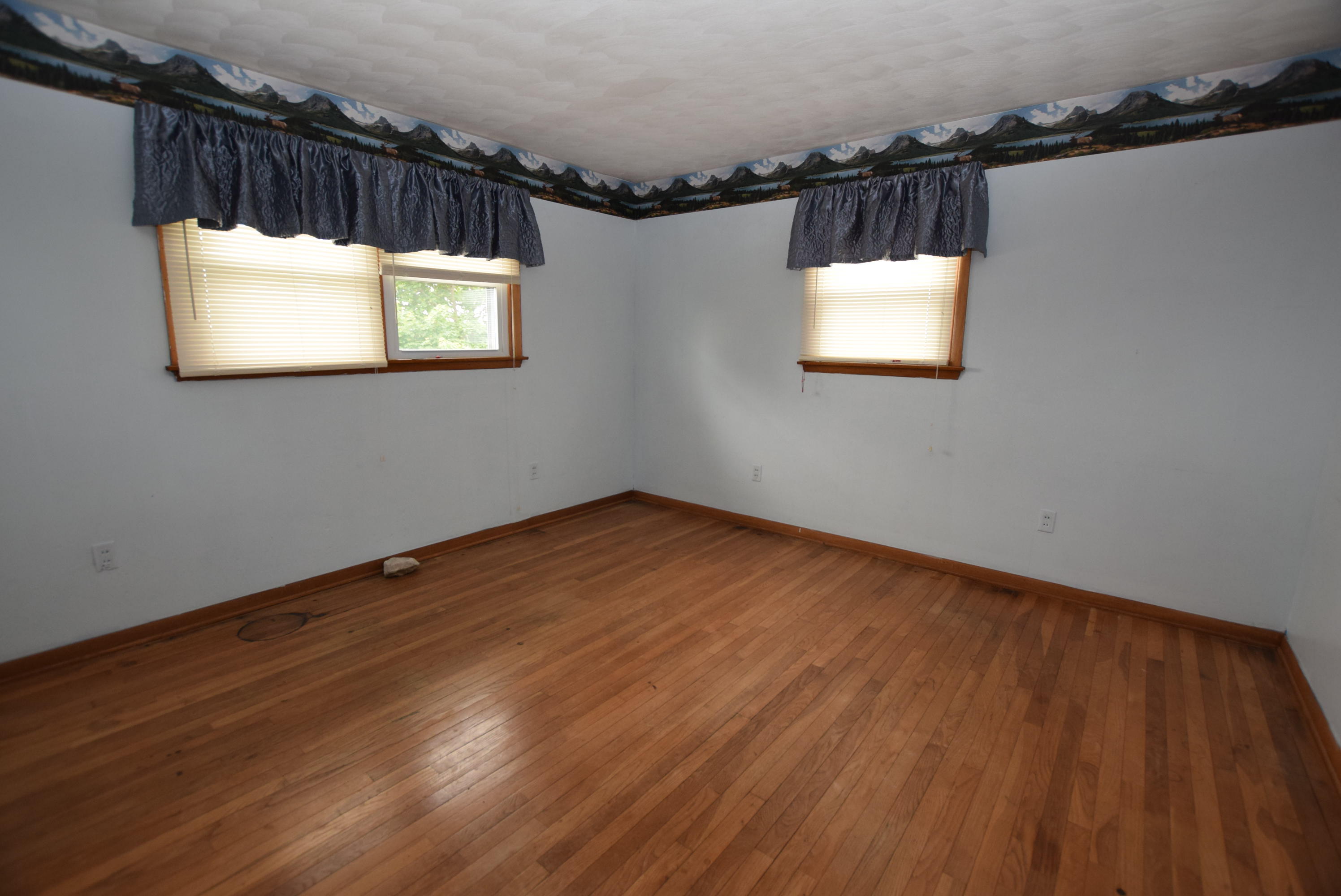 1121 Edinger Road Property Photo 29