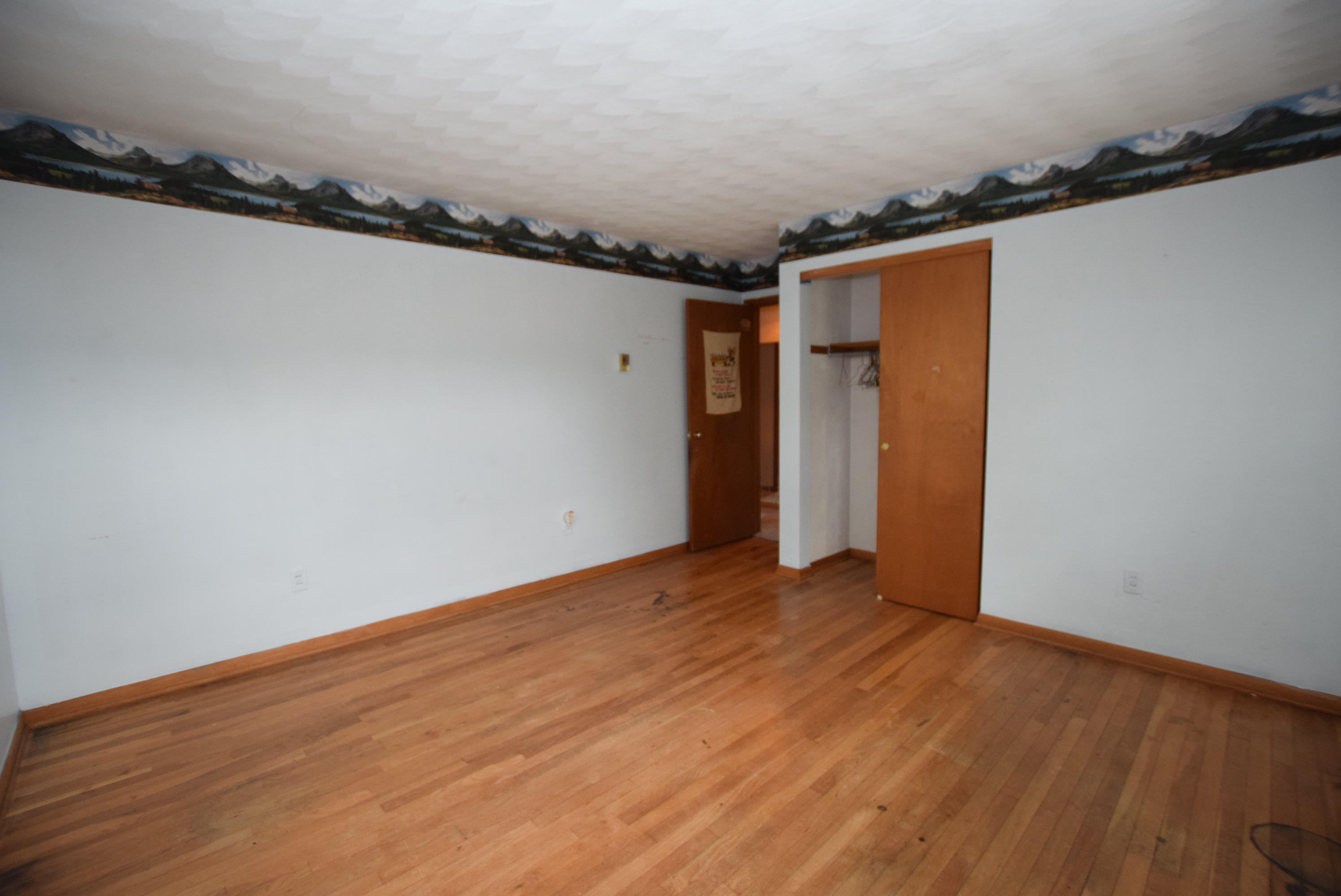 1121 Edinger Road Property Photo 30