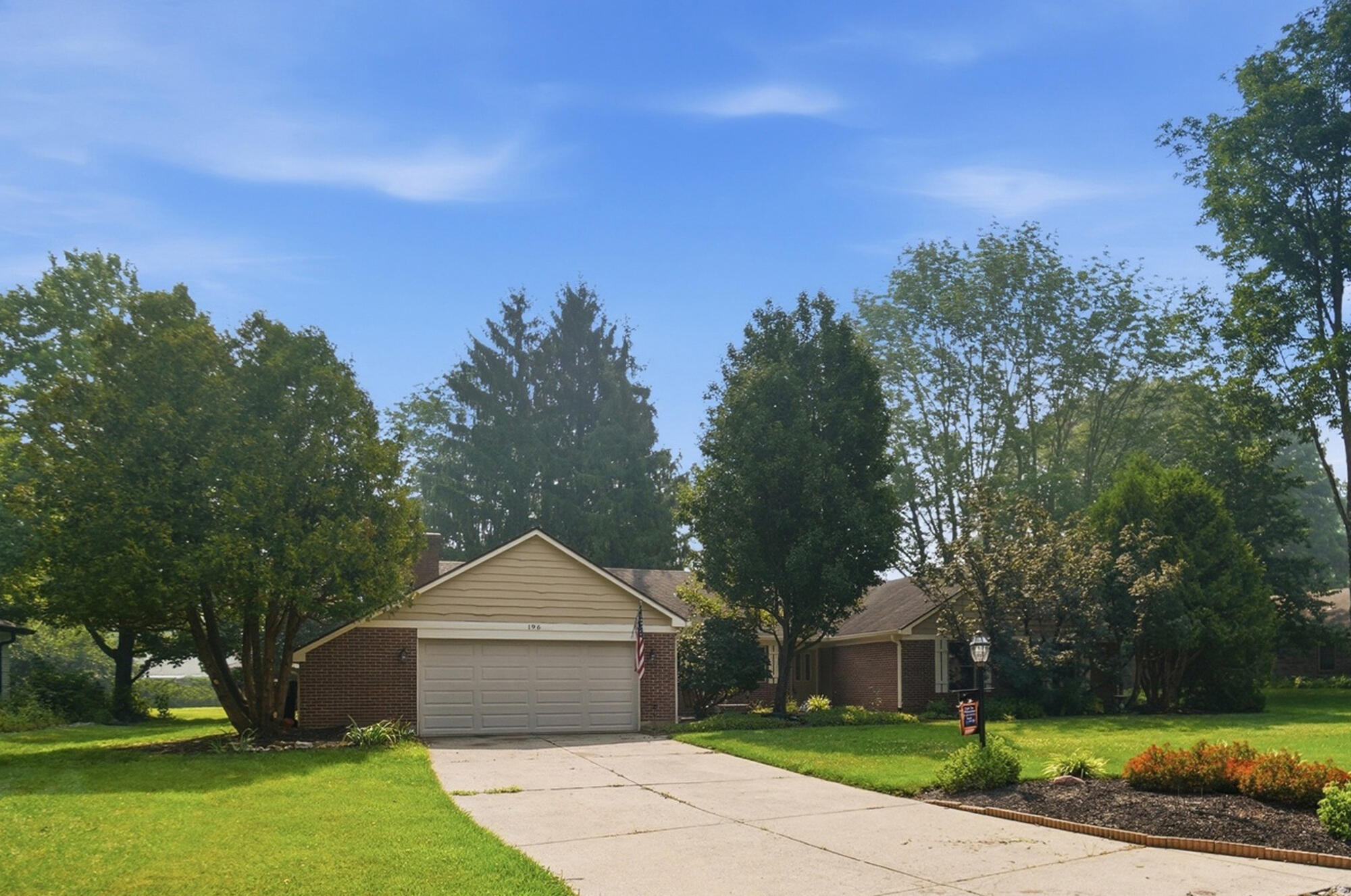 196 Cambria Drive Property Photo 2
