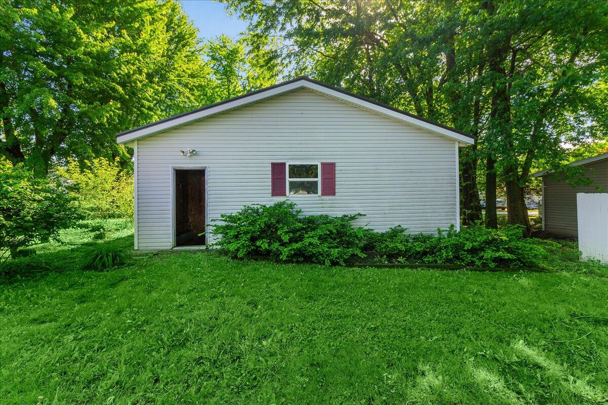 11209 Oneida Path Property Photo 2