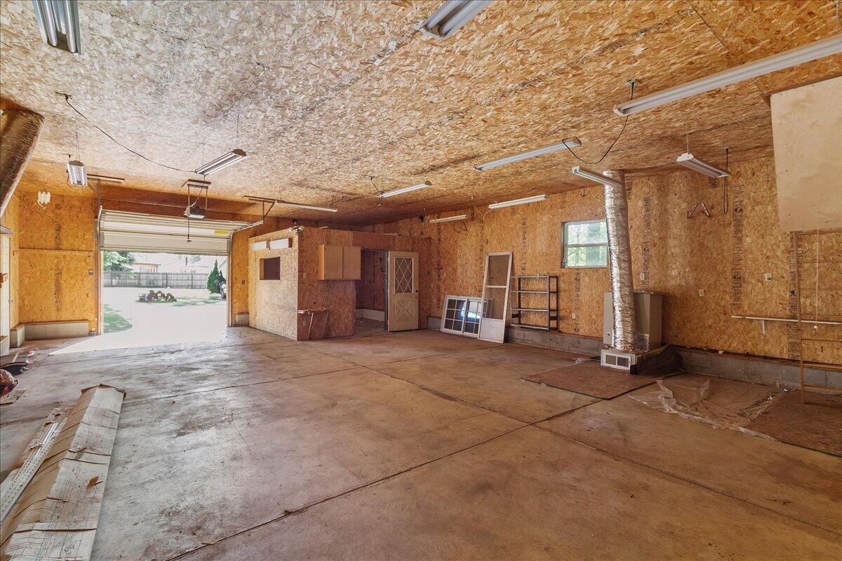 11209 Oneida Path Property Photo 7