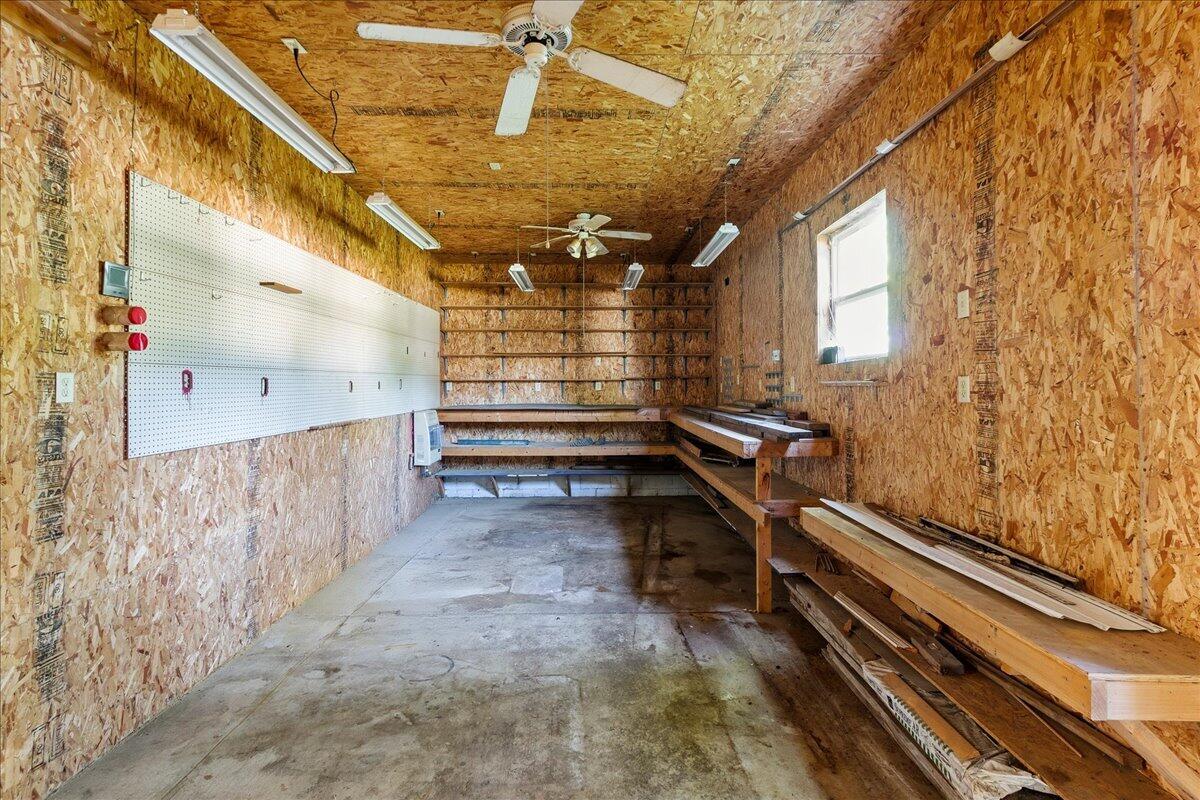 11209 Oneida Path Property Photo 13