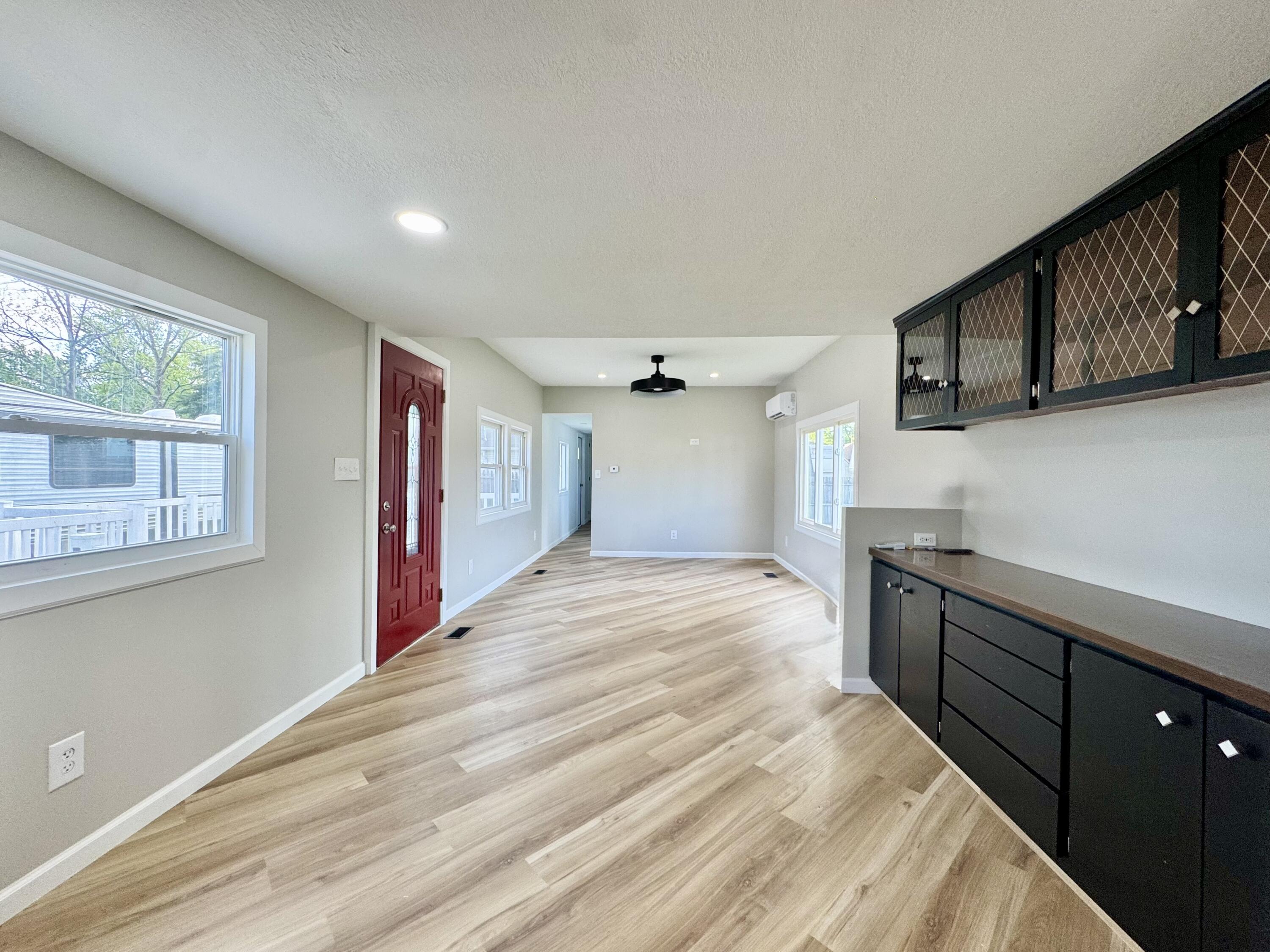 11393 Ash Avenue Property Photo 2