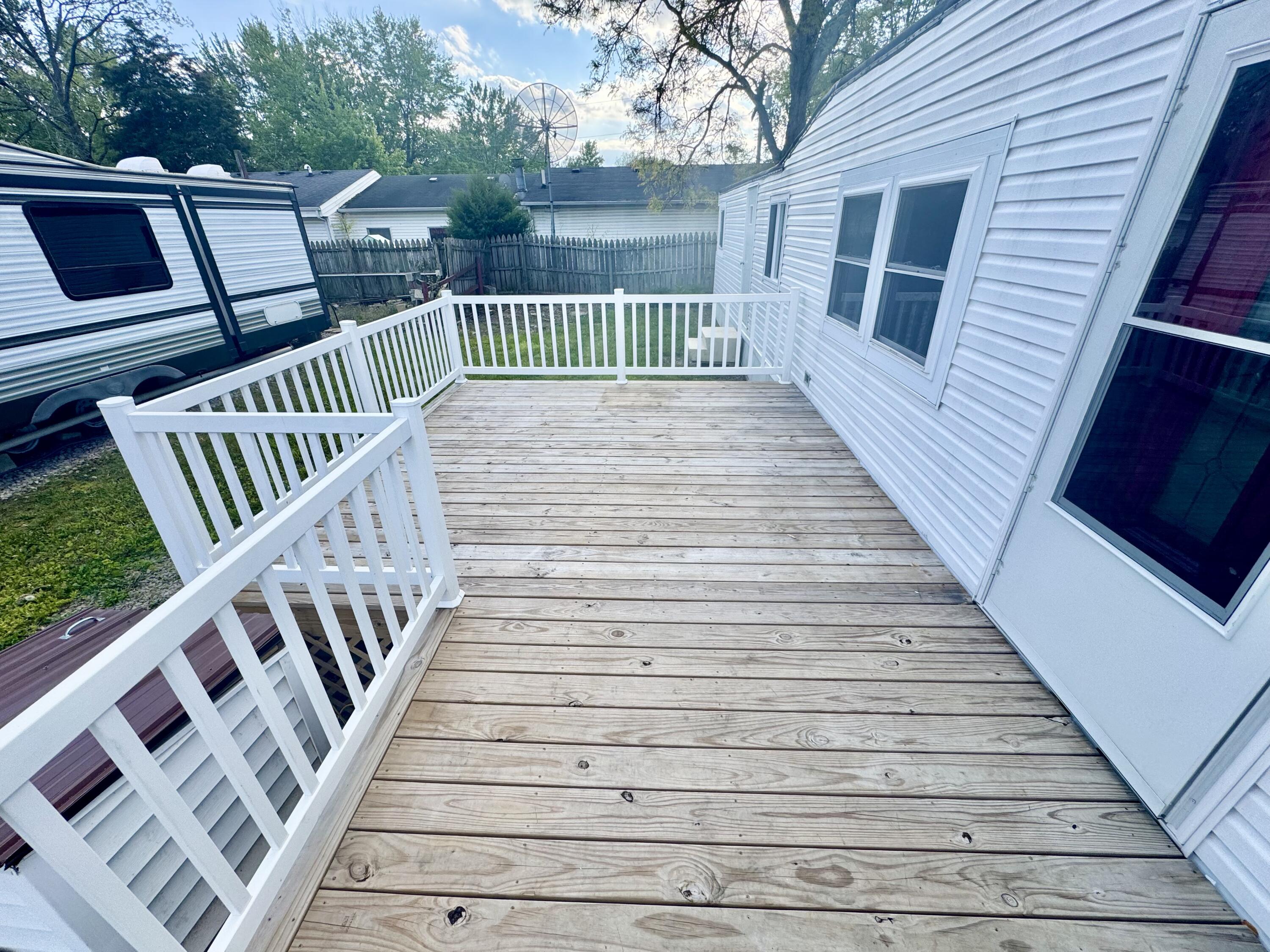 11393 Ash Avenue Property Photo 12