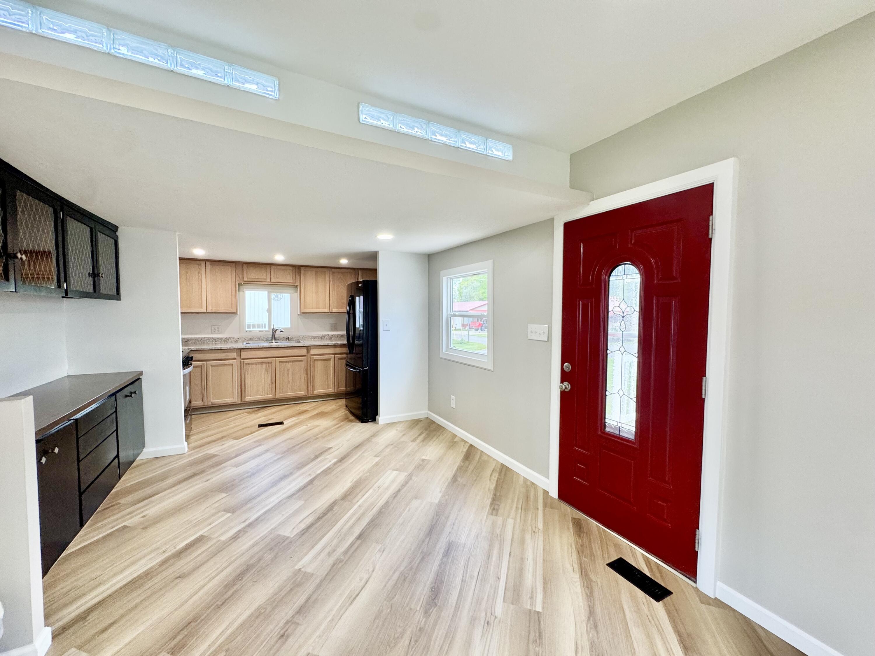 11393 Ash Avenue Property Photo 13