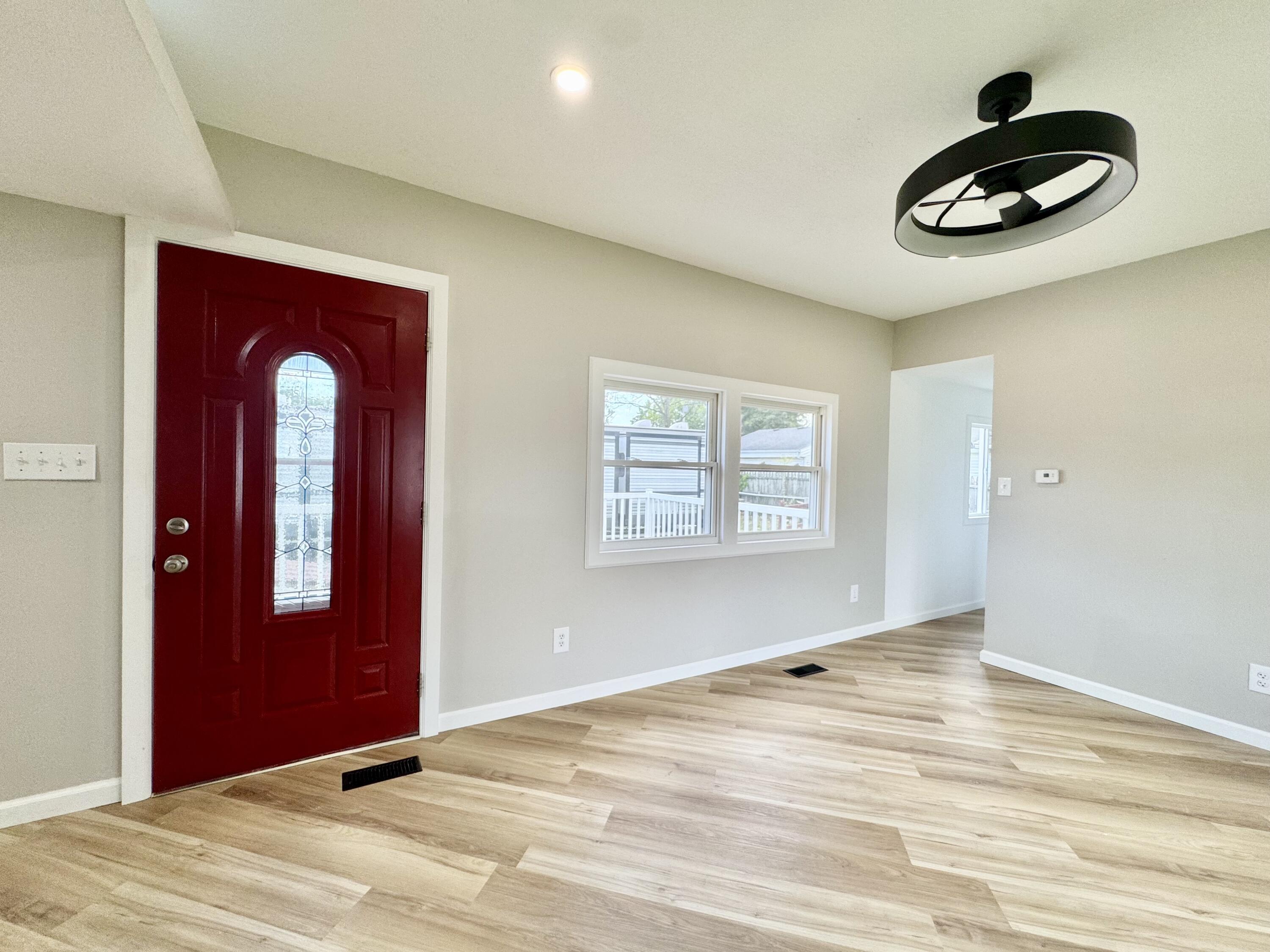 11393 Ash Avenue Property Photo 14