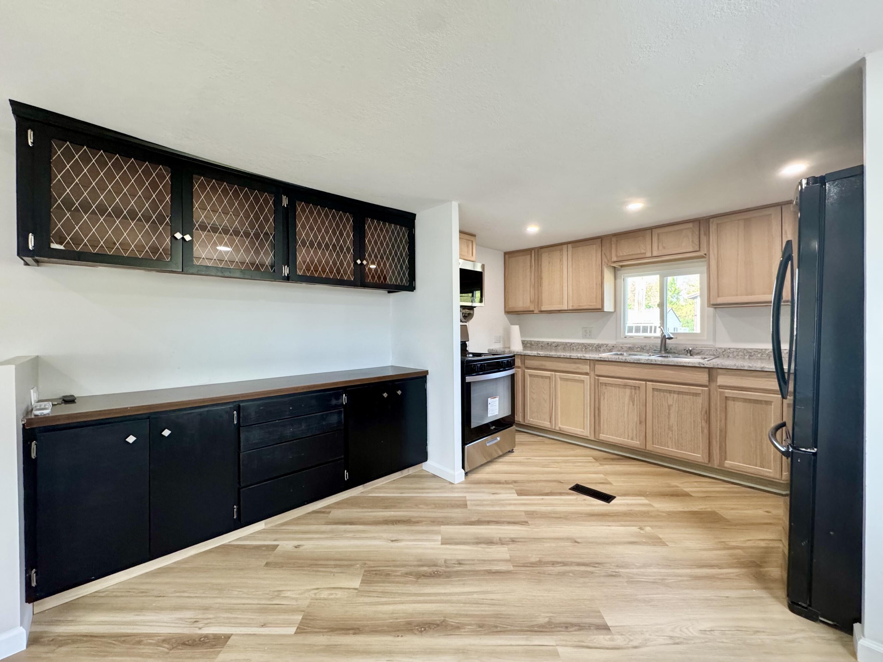 11393 Ash Avenue Property Photo 17