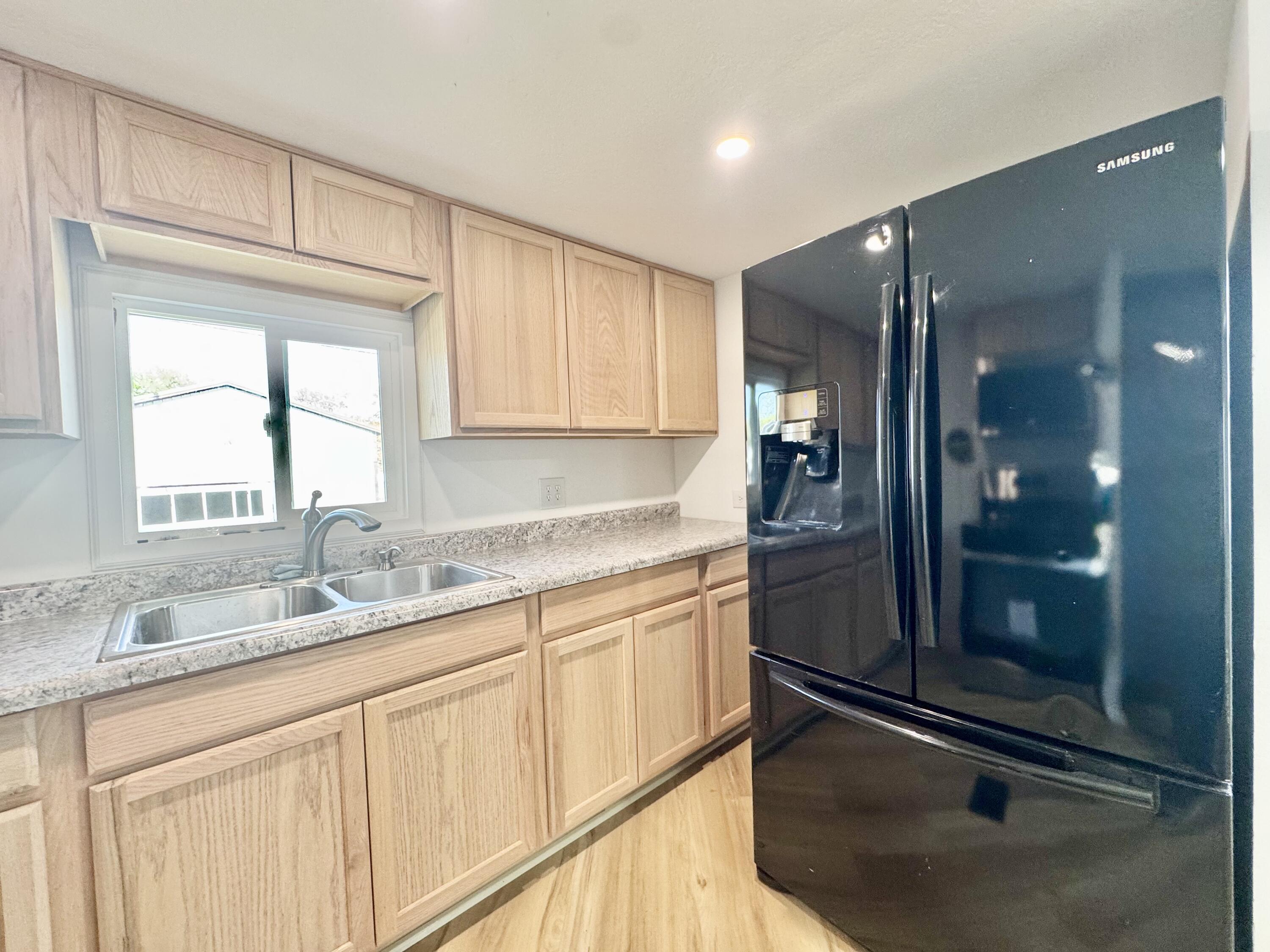 11393 Ash Avenue Property Photo 20