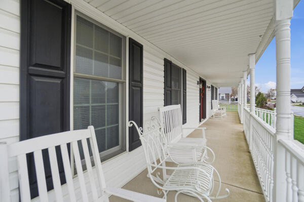 11298 Northlake Drive Property Photo 4