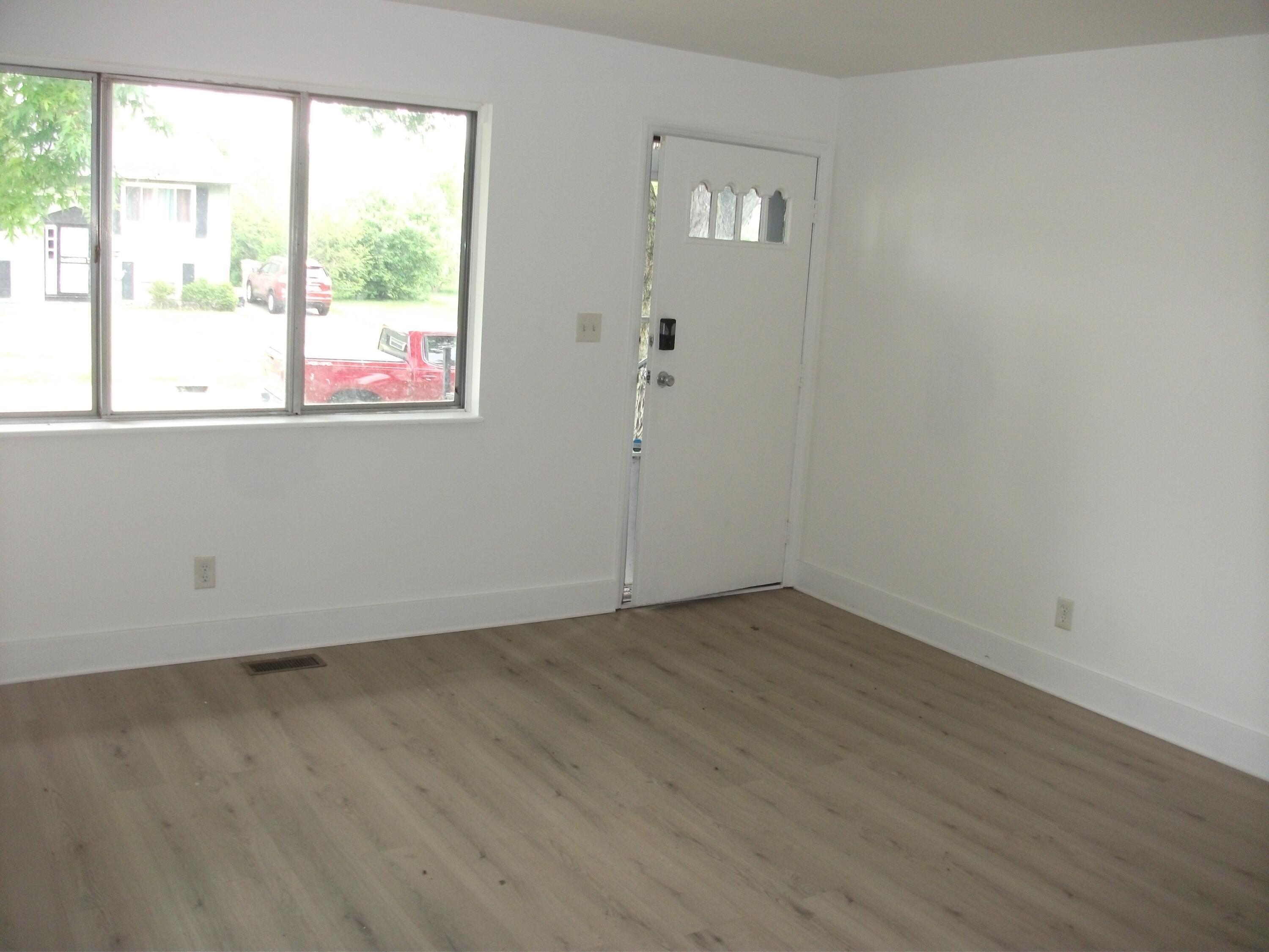 1611 Springmont Avenue Property Photo 10