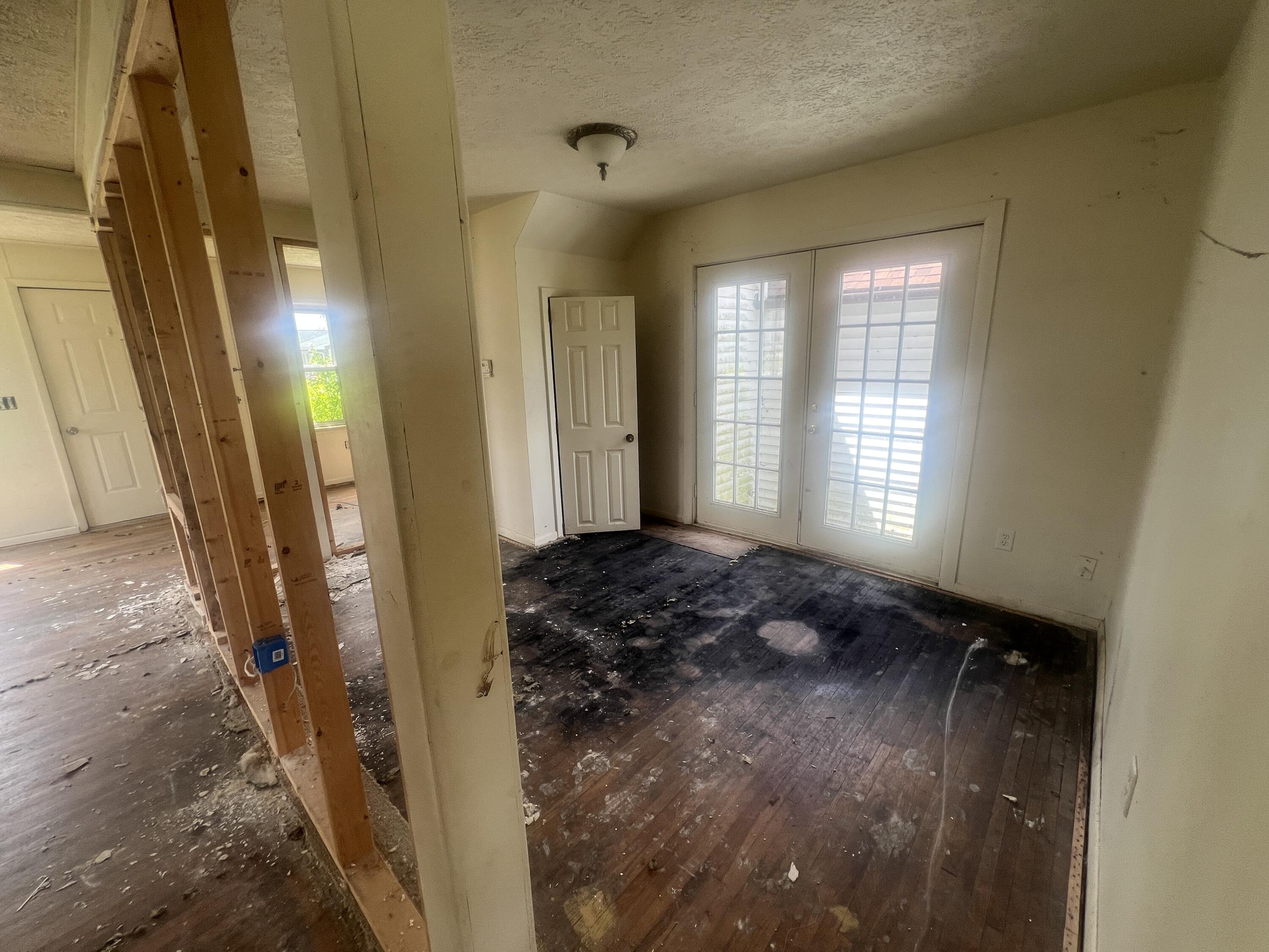310 Park Avenue Property Photo 8