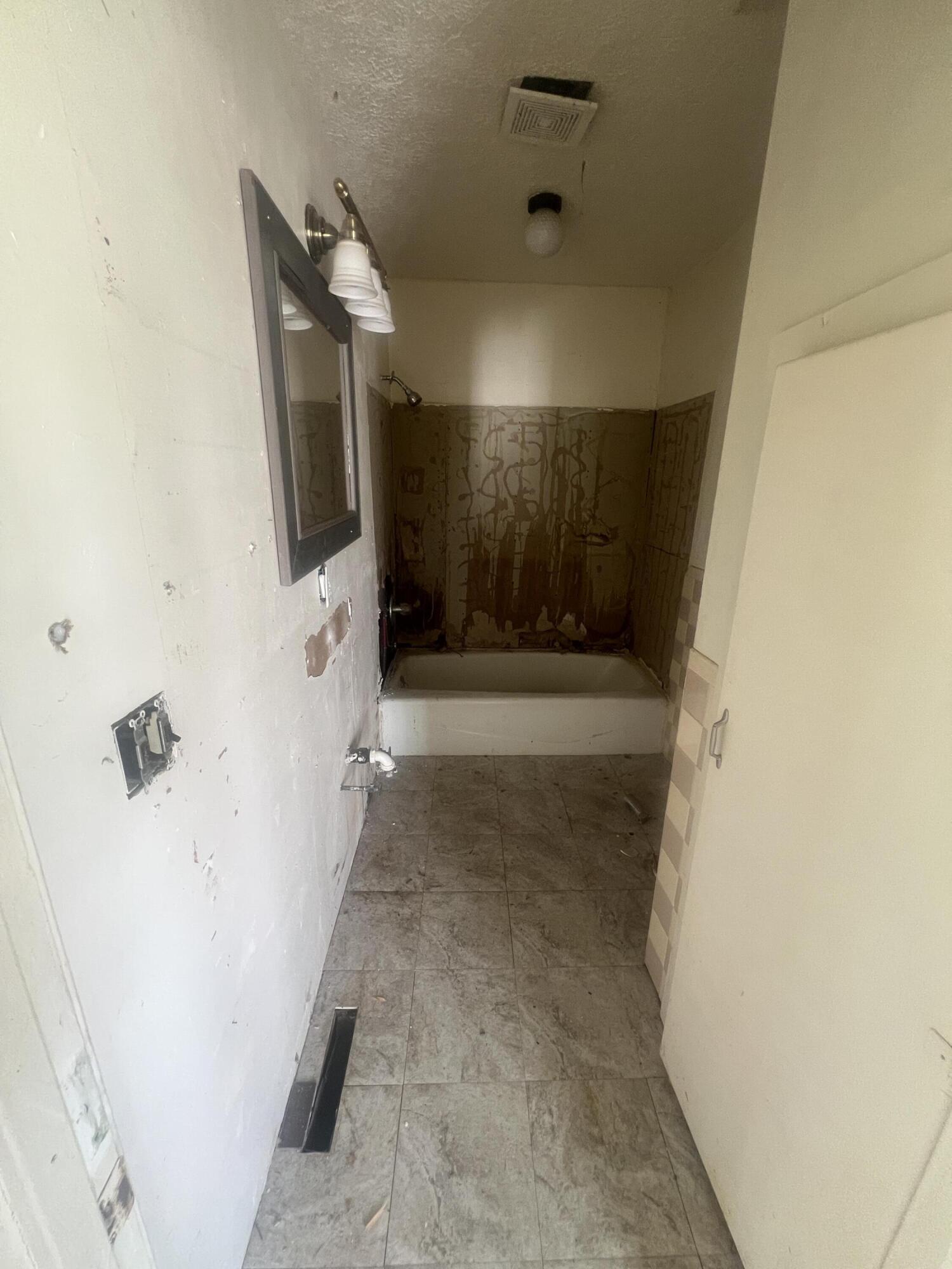 310 Park Avenue Property Photo 11