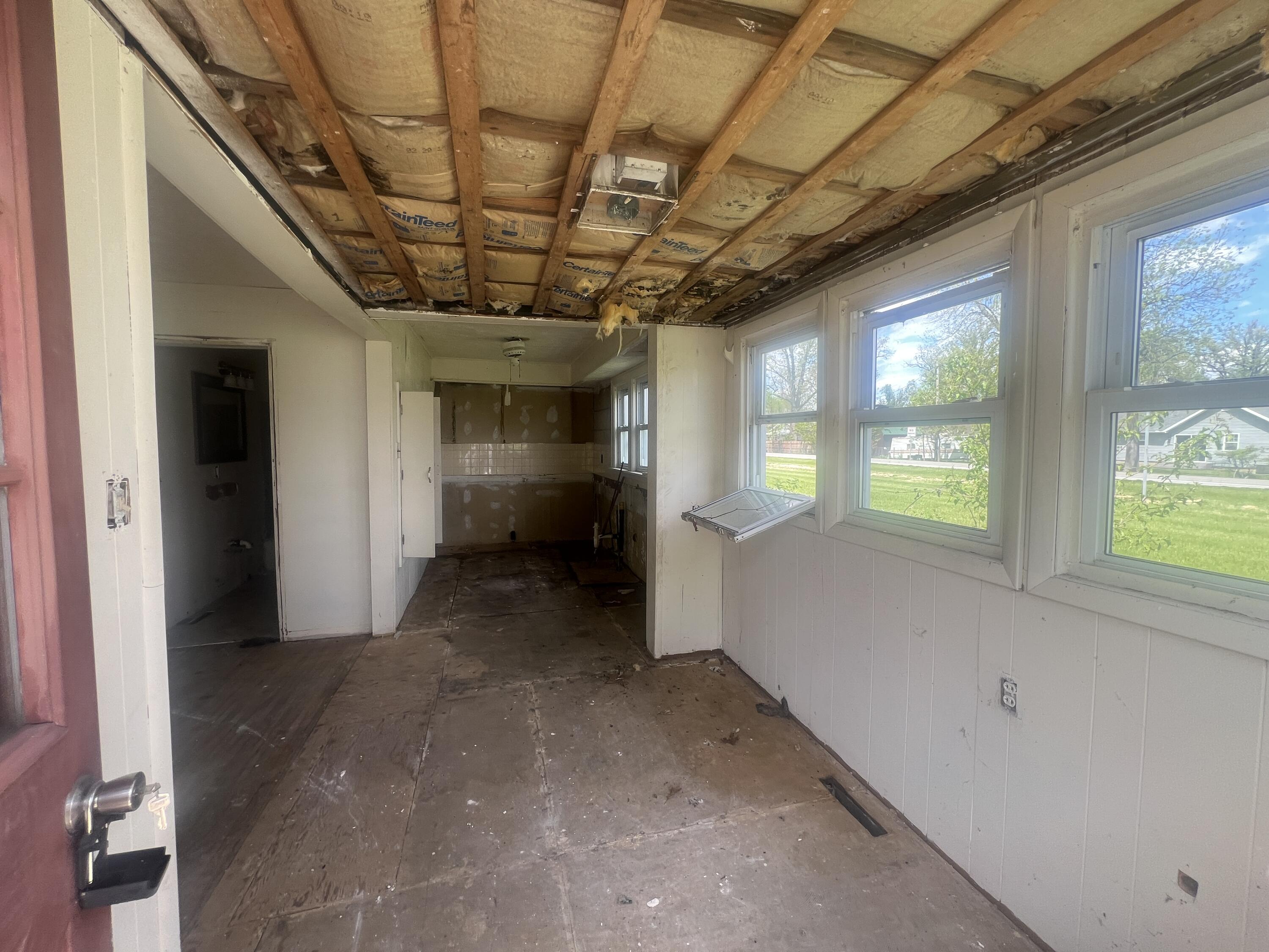 310 Park Avenue Property Photo 13