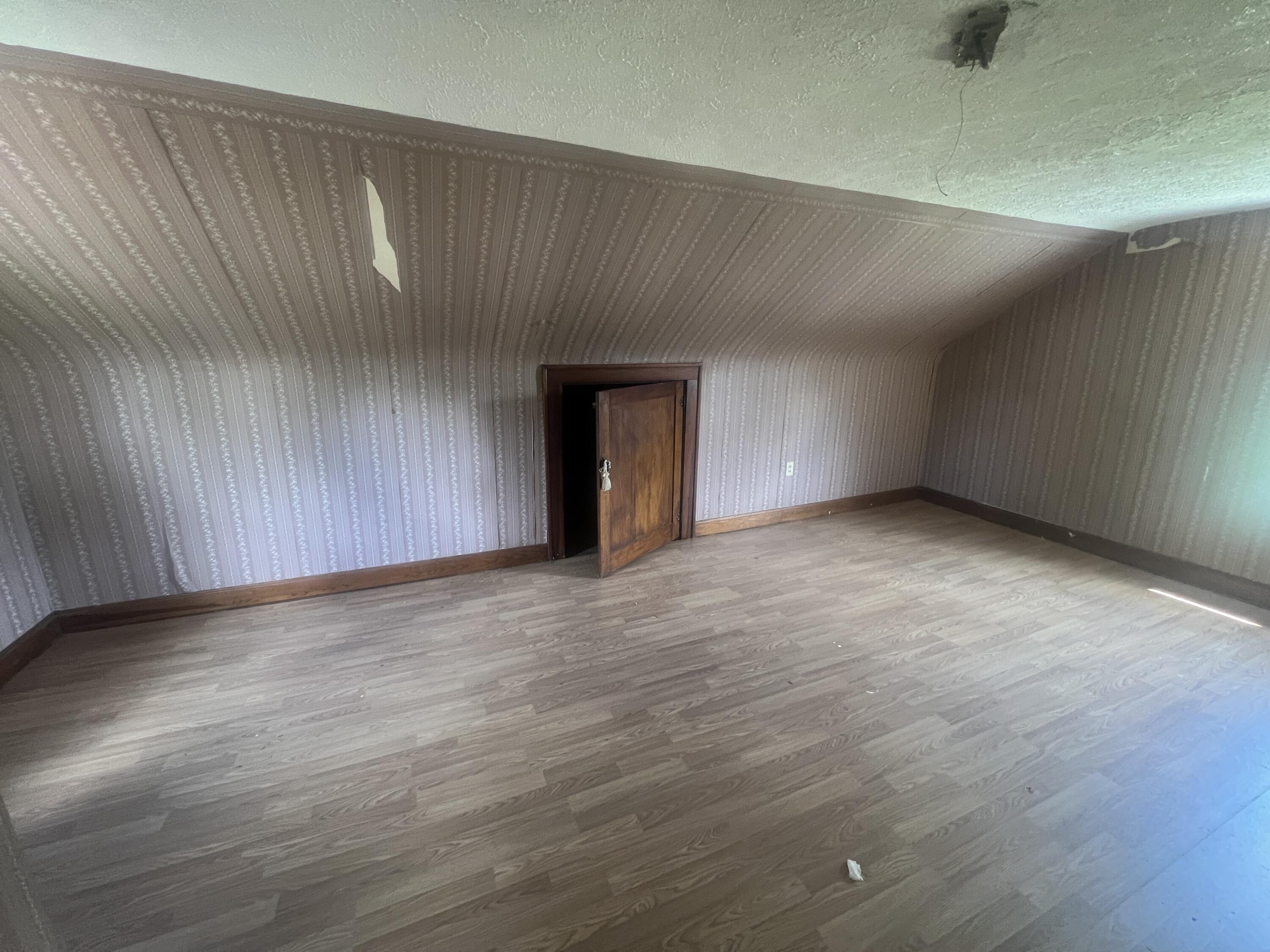 310 Park Avenue Property Photo 19