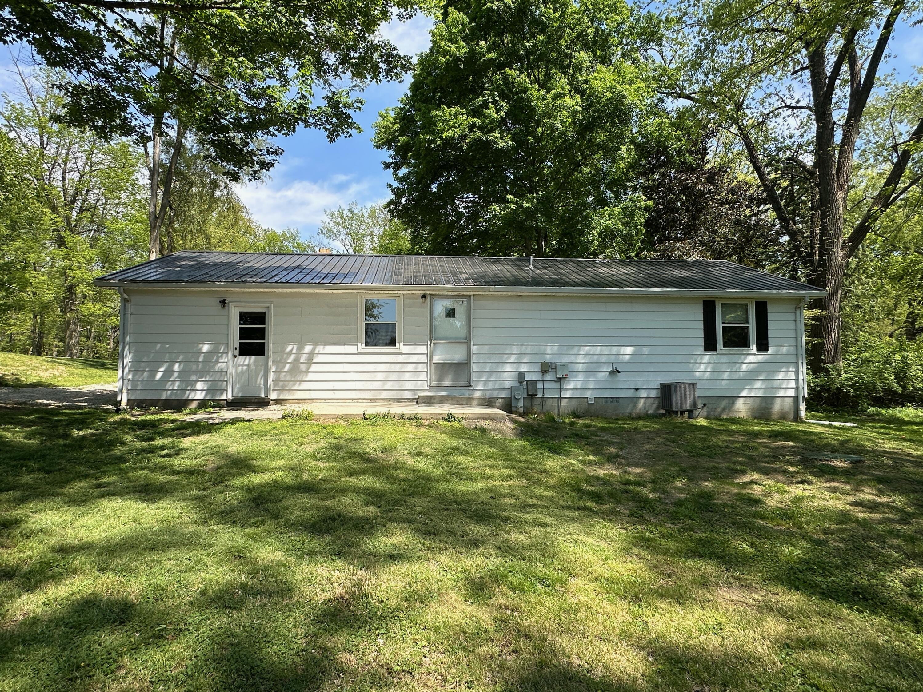 3690 North Drive Property Photo 4