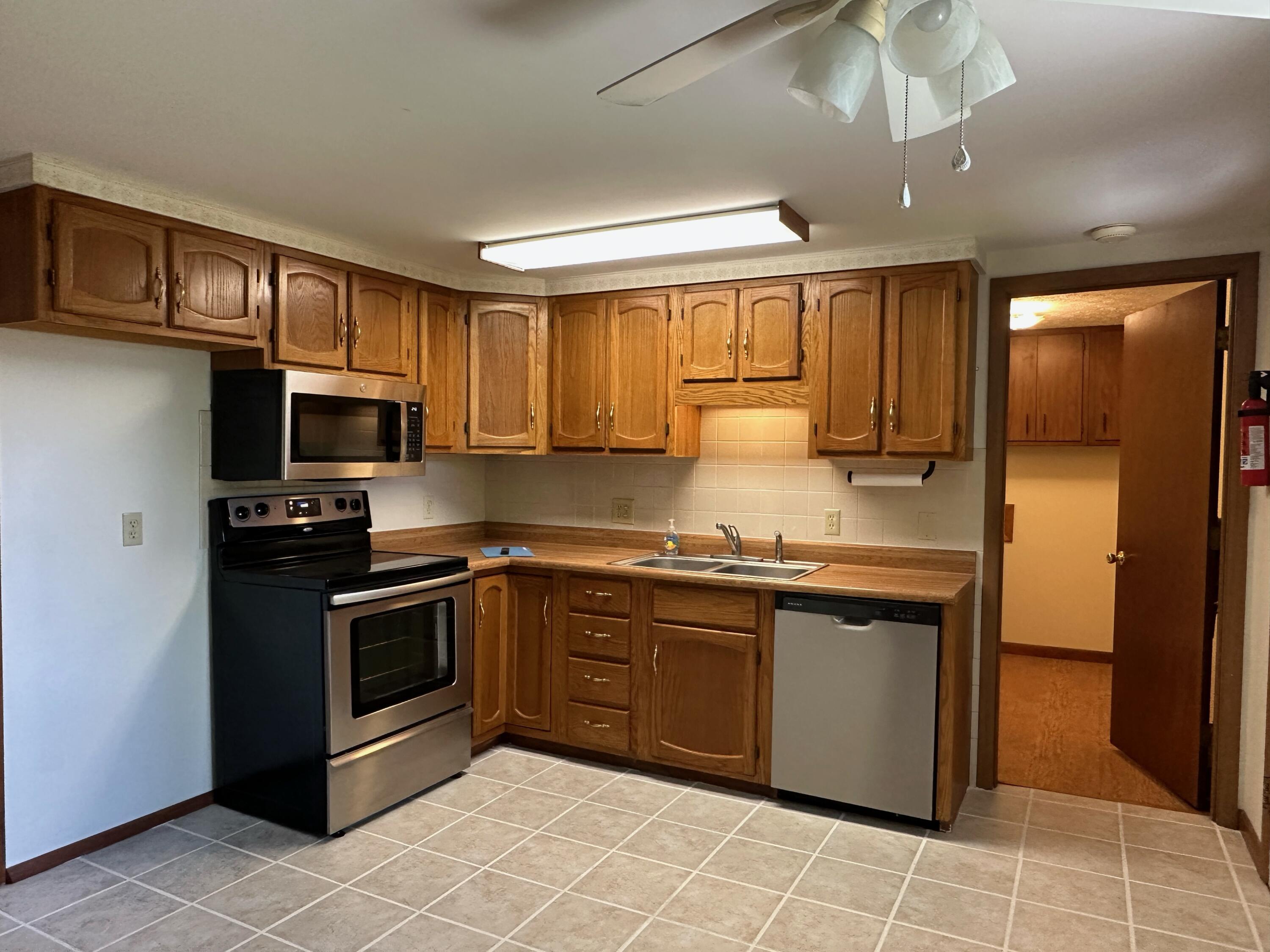 3690 North Drive Property Photo 9