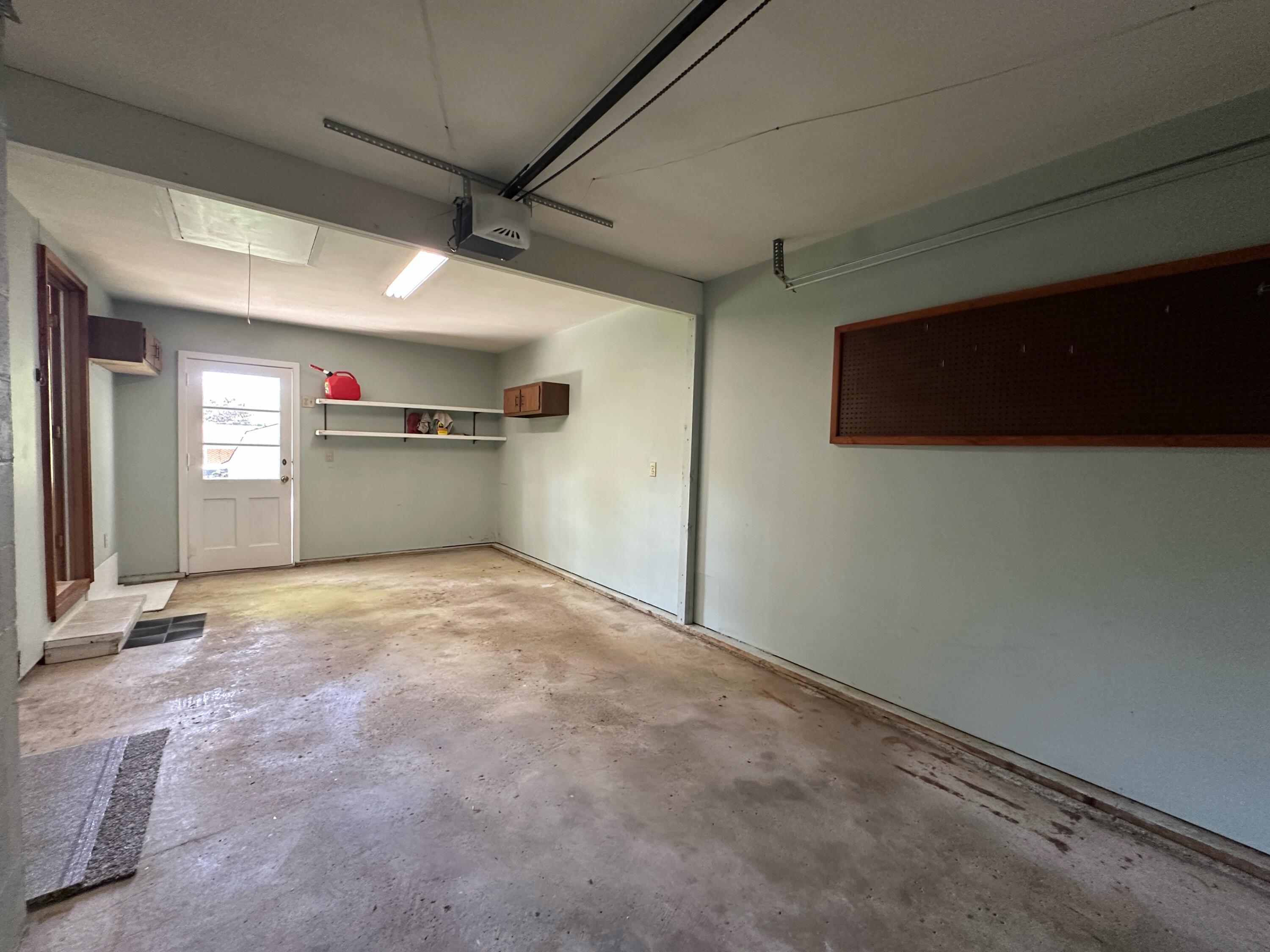3690 North Drive Property Photo 18