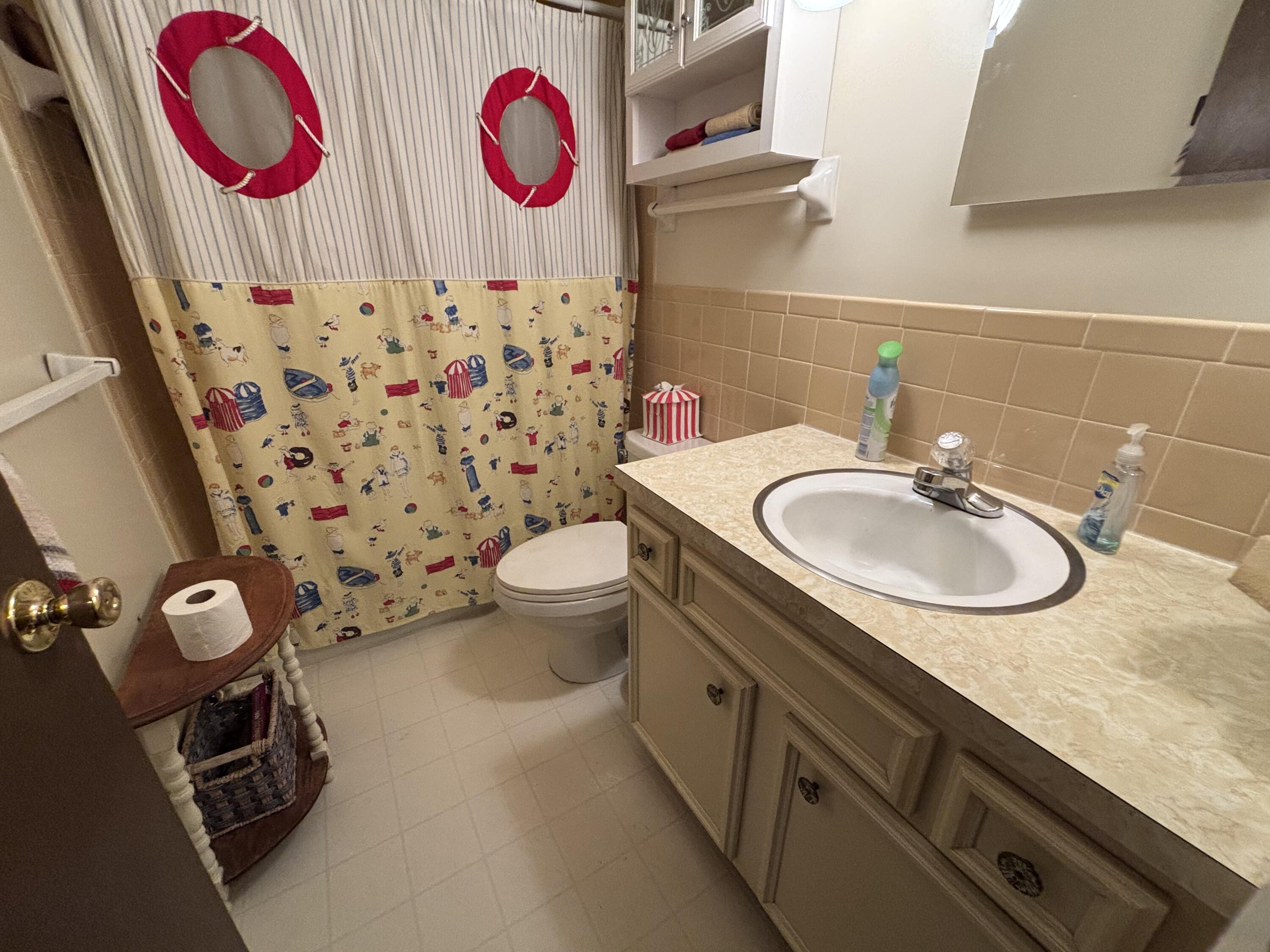 222 Warren Avenue 3 Property Photo 15
